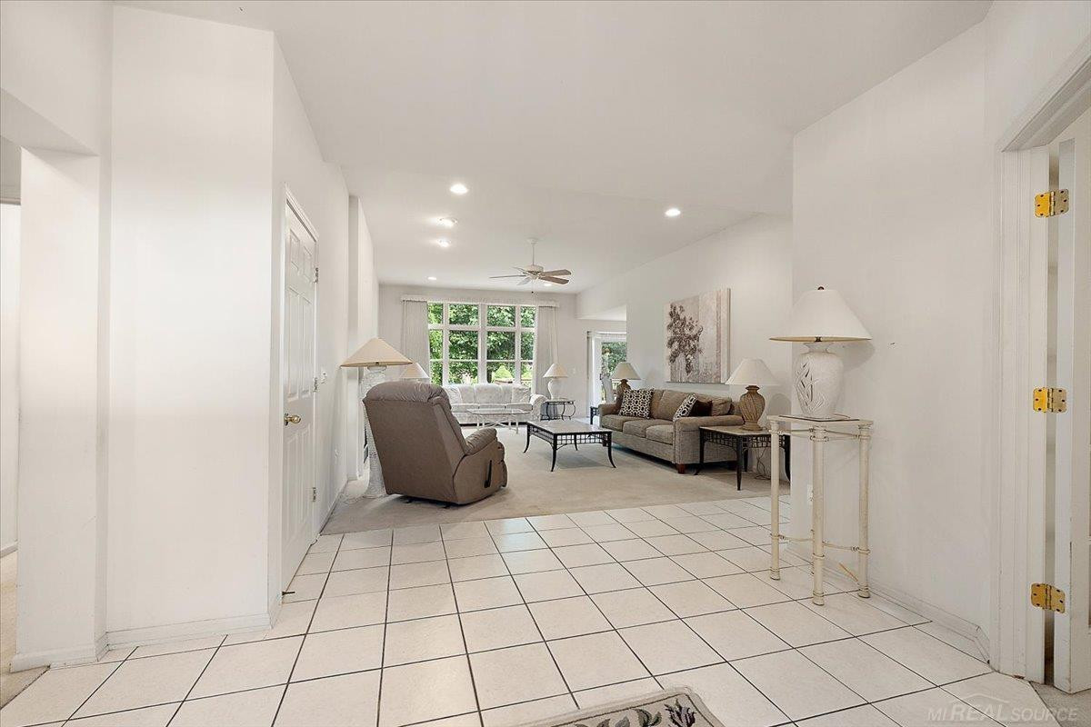 43350 Cove Drive, Clinton Twp, MI 48038 — Photo 5