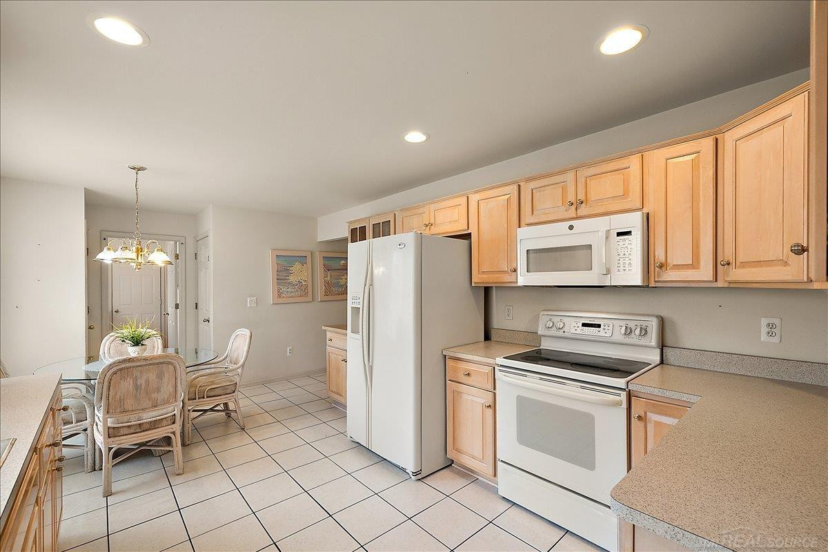 43350 Cove Drive, Clinton Twp, MI 48038 — Photo 15