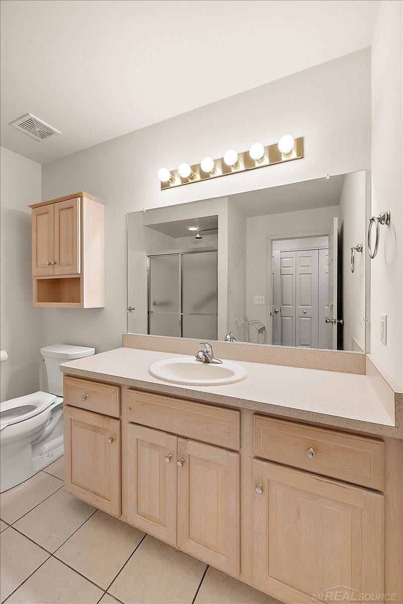 43350 Cove Drive, Clinton Twp, MI 48038 — Photo 26