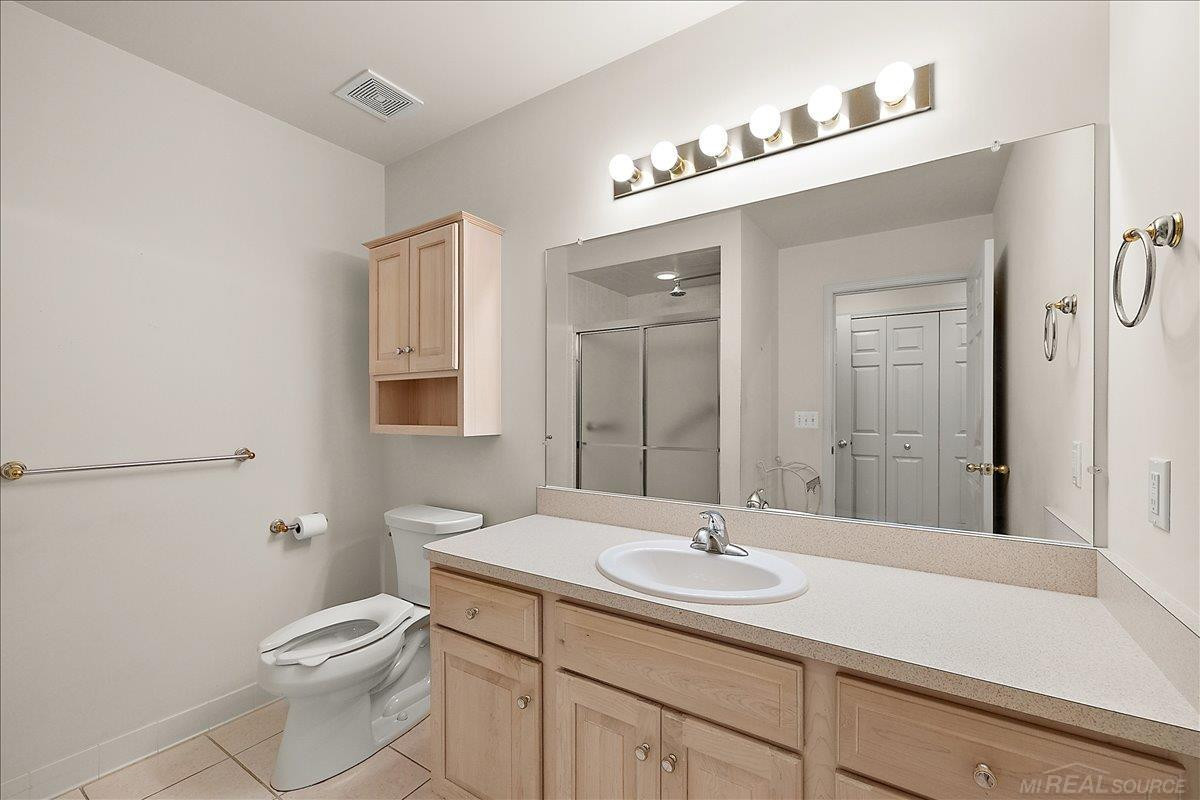 43350 Cove Drive, Clinton Twp, MI 48038 — Photo 27