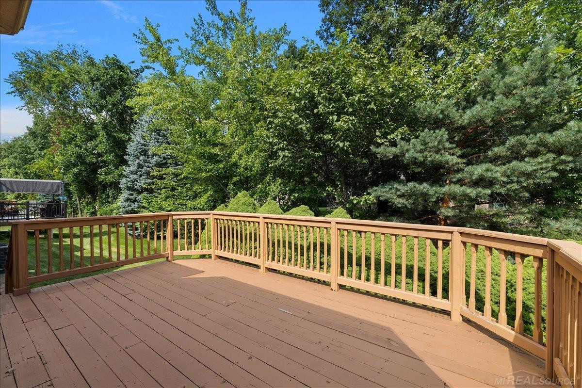 43350 Cove Drive, Clinton Twp, MI 48038 — Photo 47