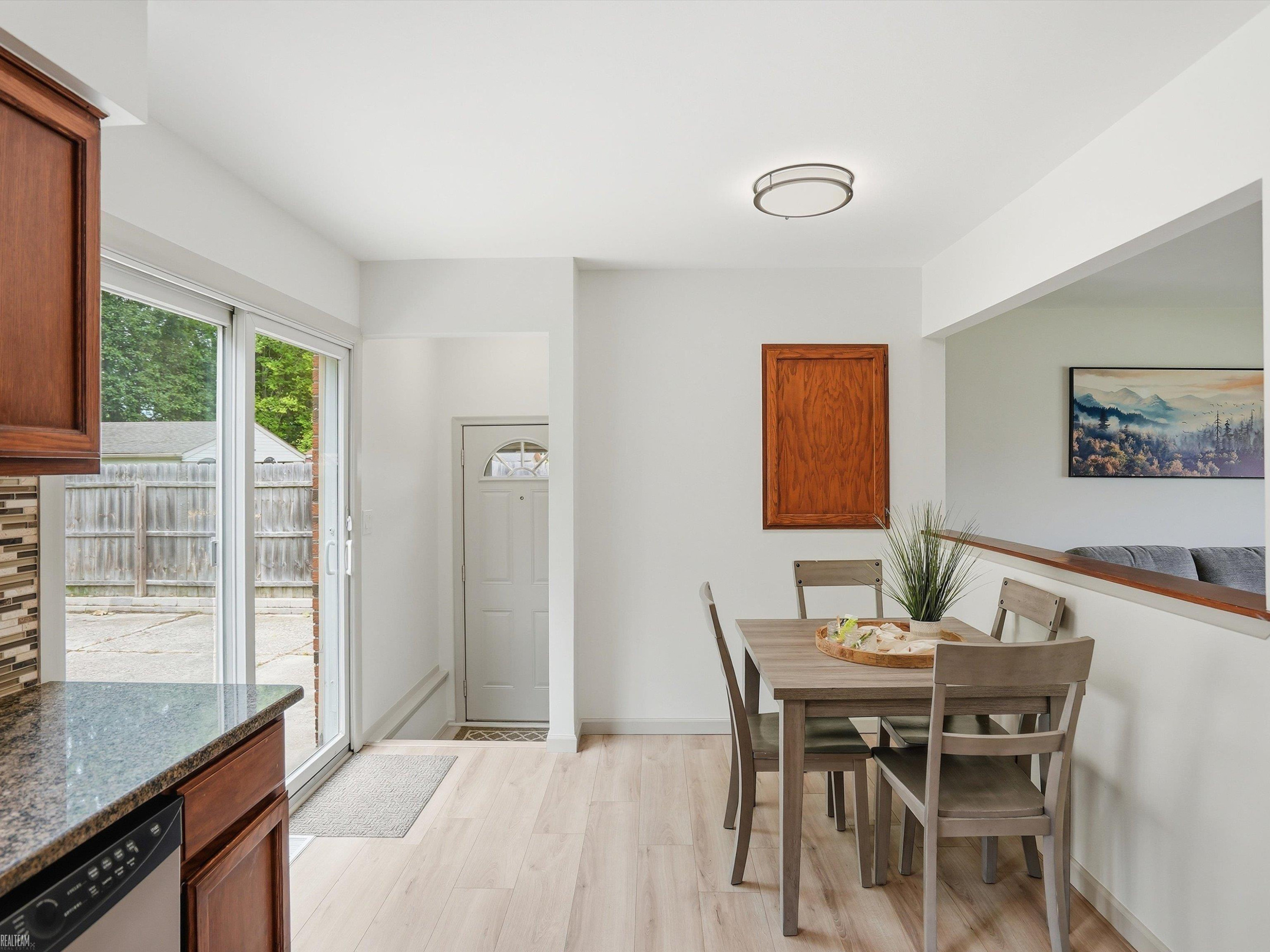 41605 Clayton Street, Clinton Twp, MI 48038 — Photo 11
