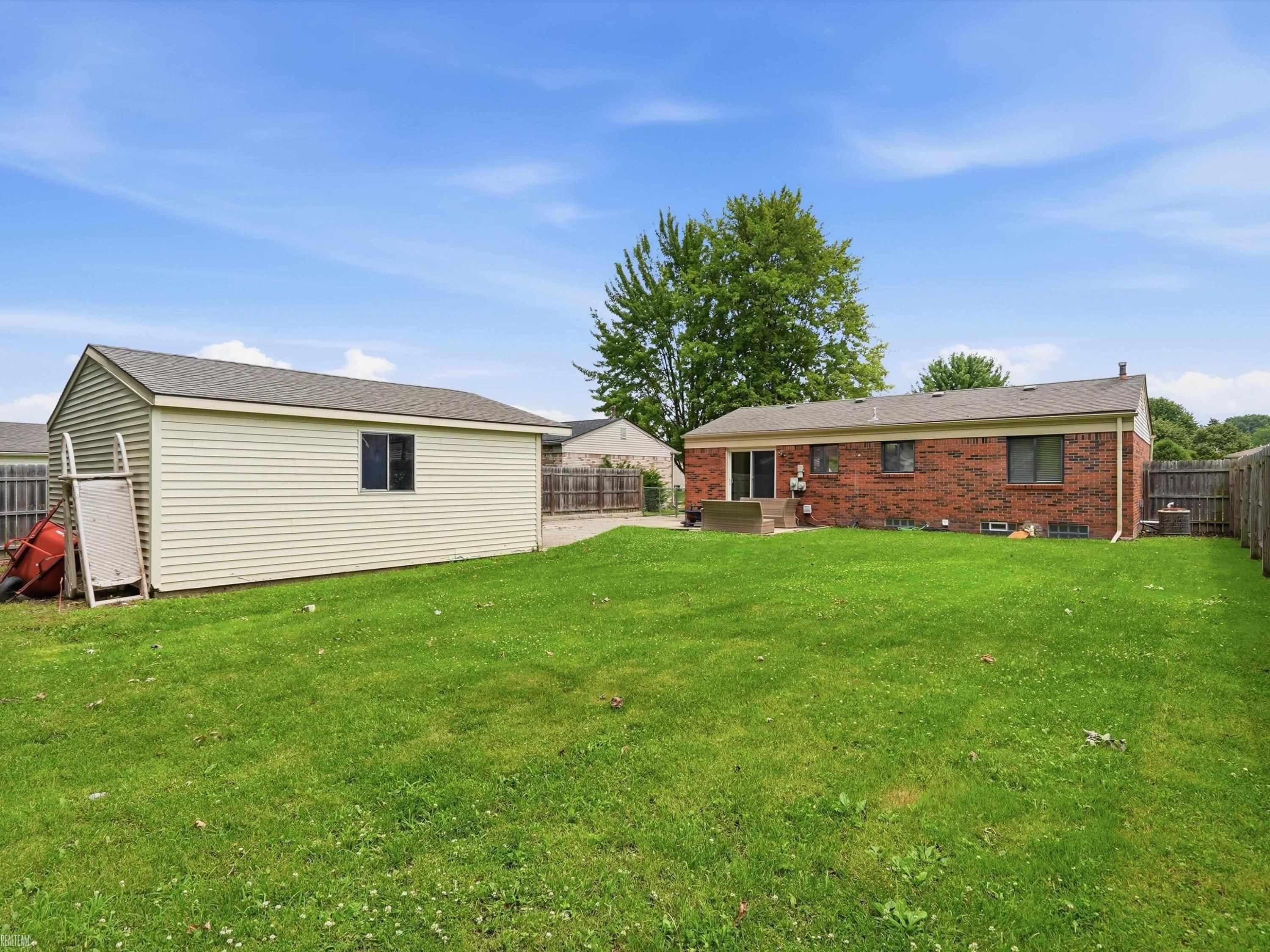41605 Clayton Street, Clinton Twp, MI 48038 — Photo 30