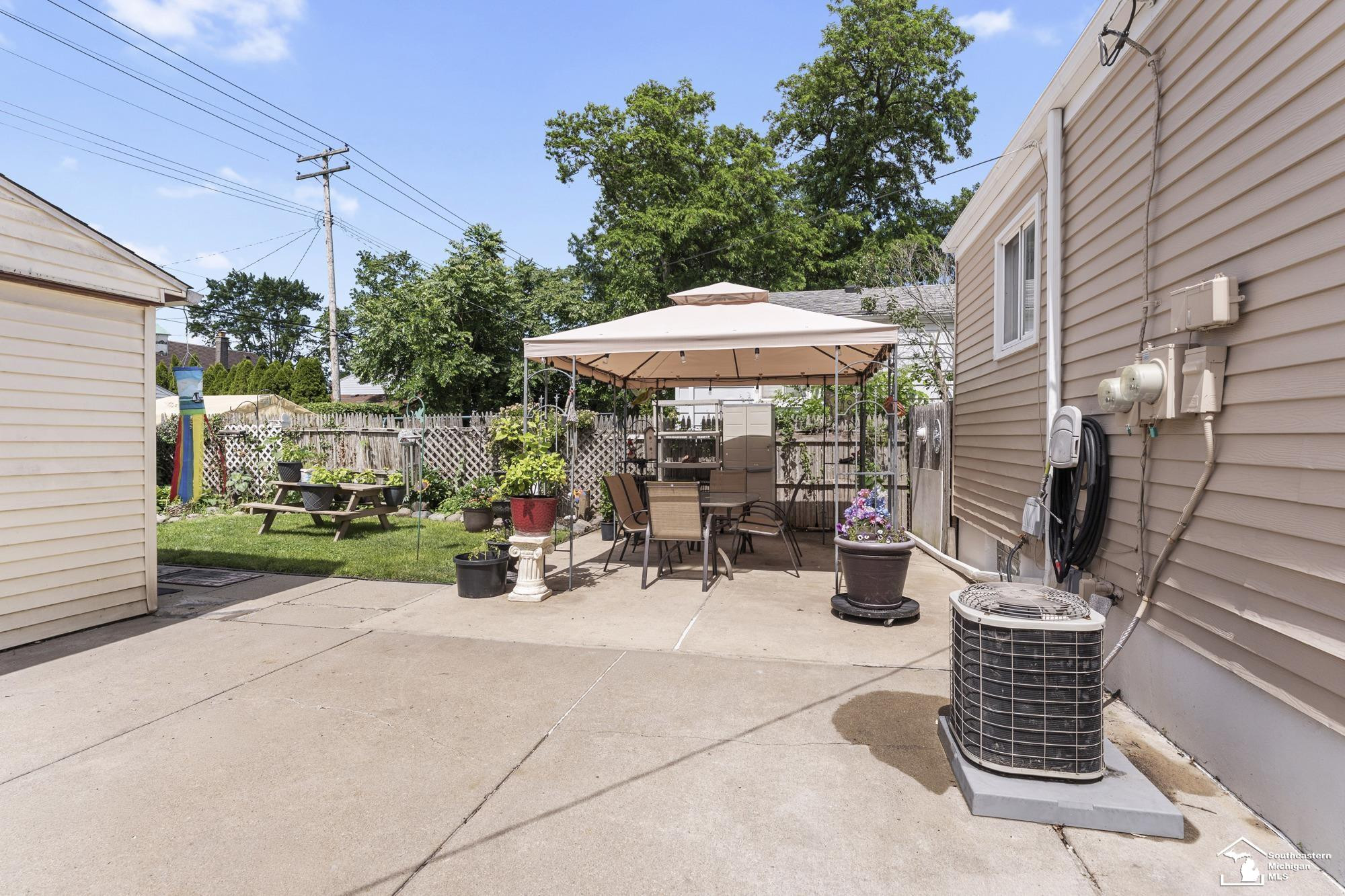 665 Park Avenue, Lincoln Park, MI 48146 — Photo 22