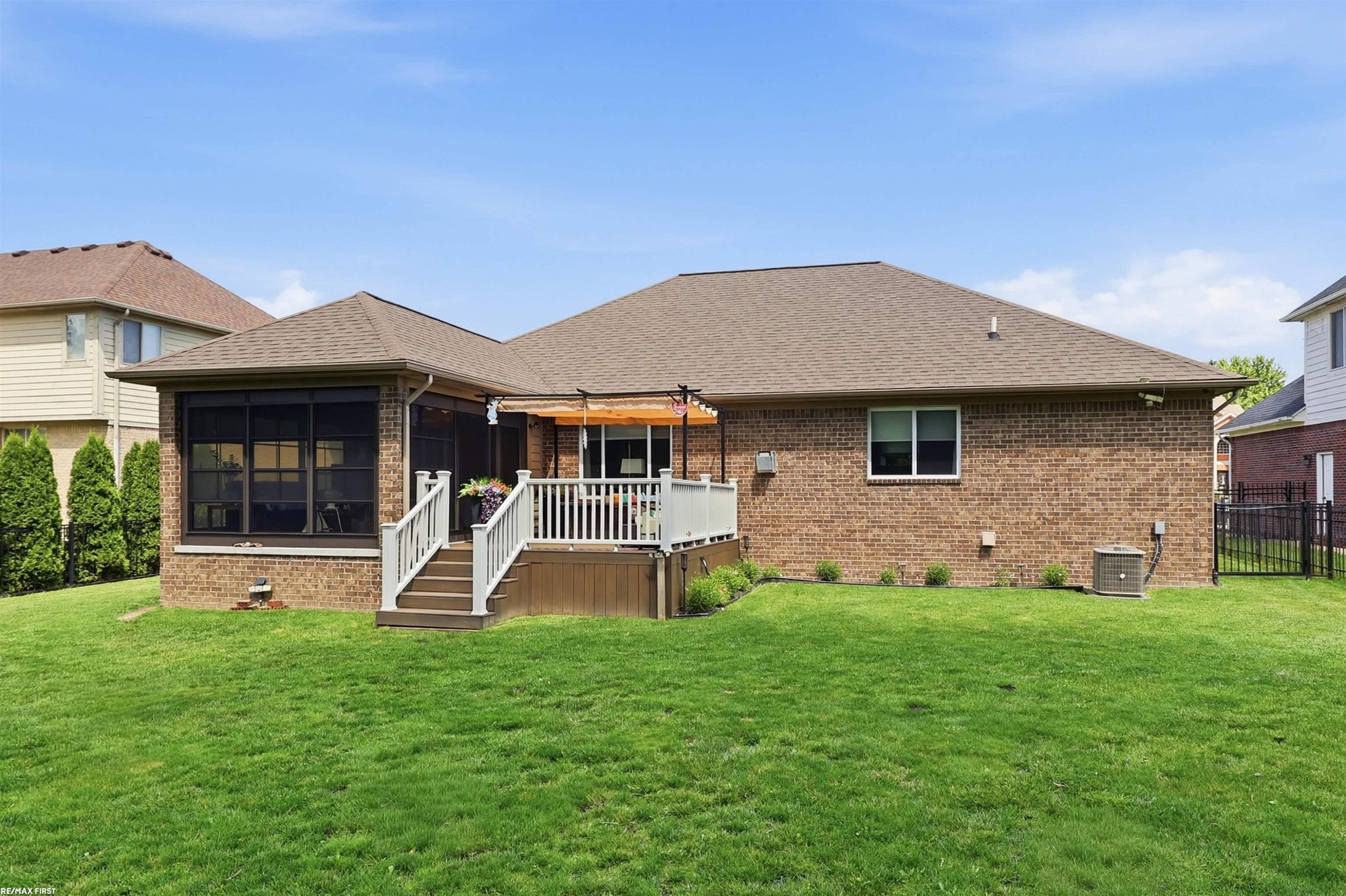 51341 Caroline Drive, New Baltimore, MI 48047 — Photo 4