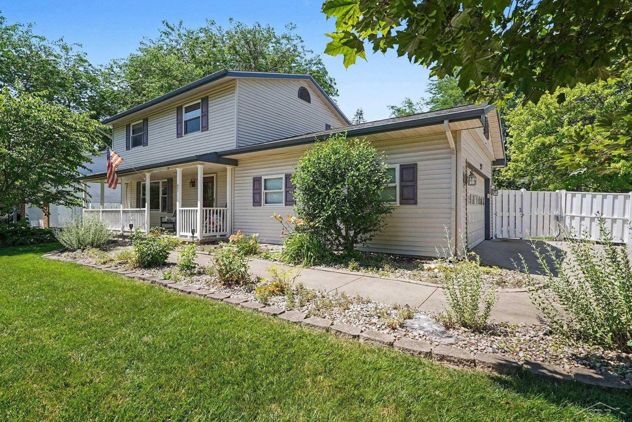 831 Mayflower Drive, Saginaw, MI 48638 — front exterior