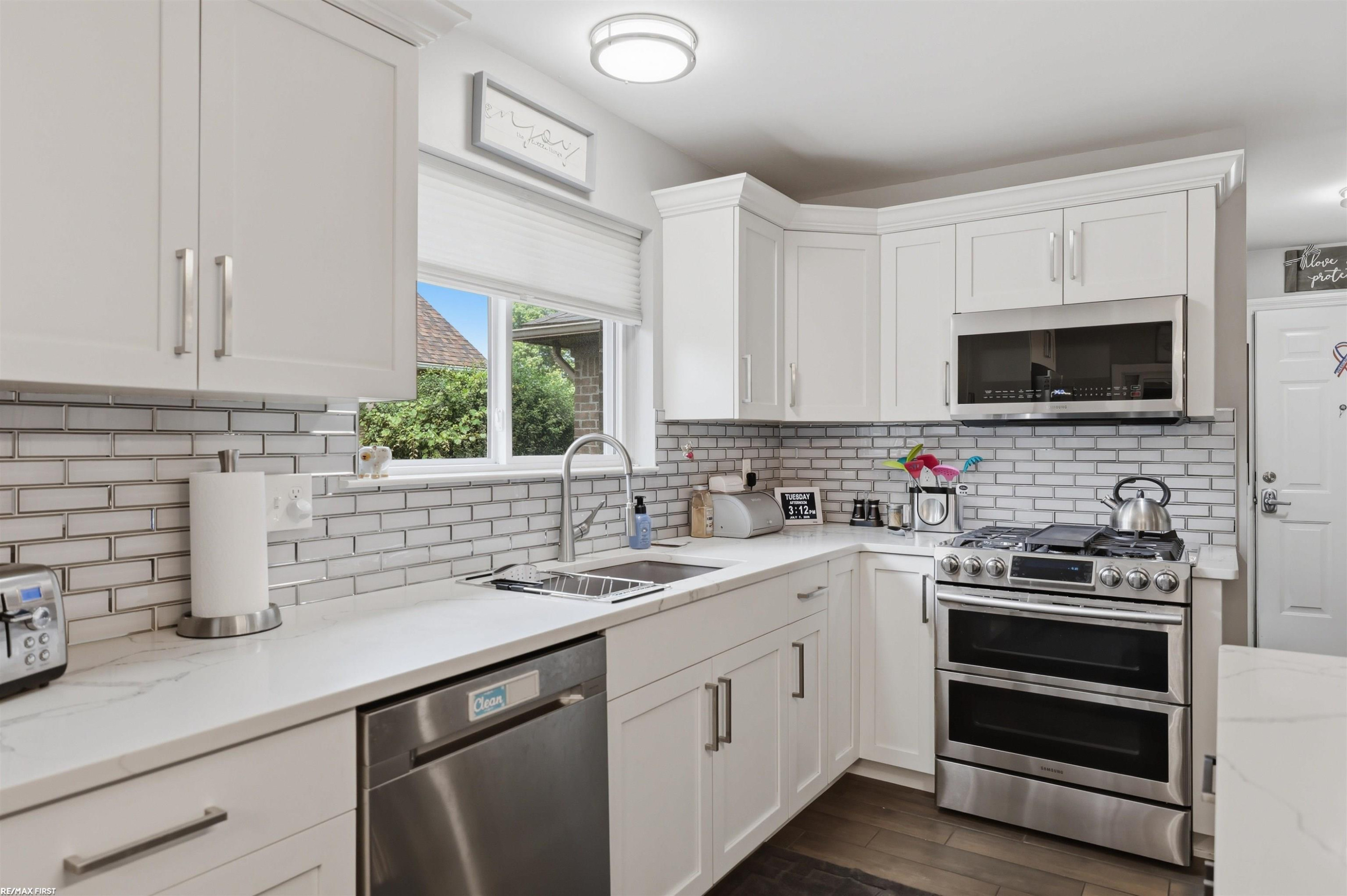 51341 Caroline Drive, New Baltimore, MI 48047 — Photo 16