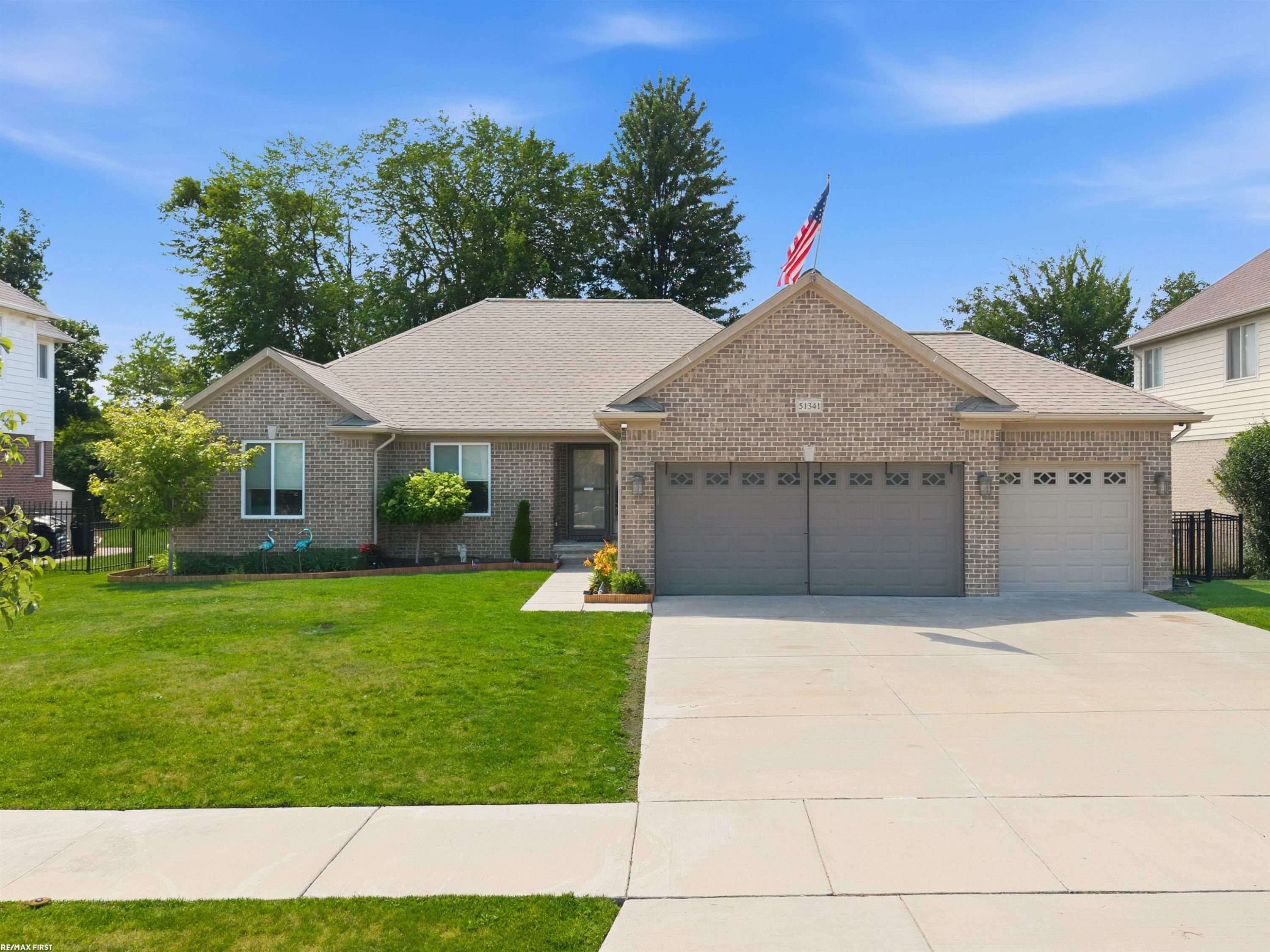51341 Caroline Drive, New Baltimore, MI 48047 — Photo 44