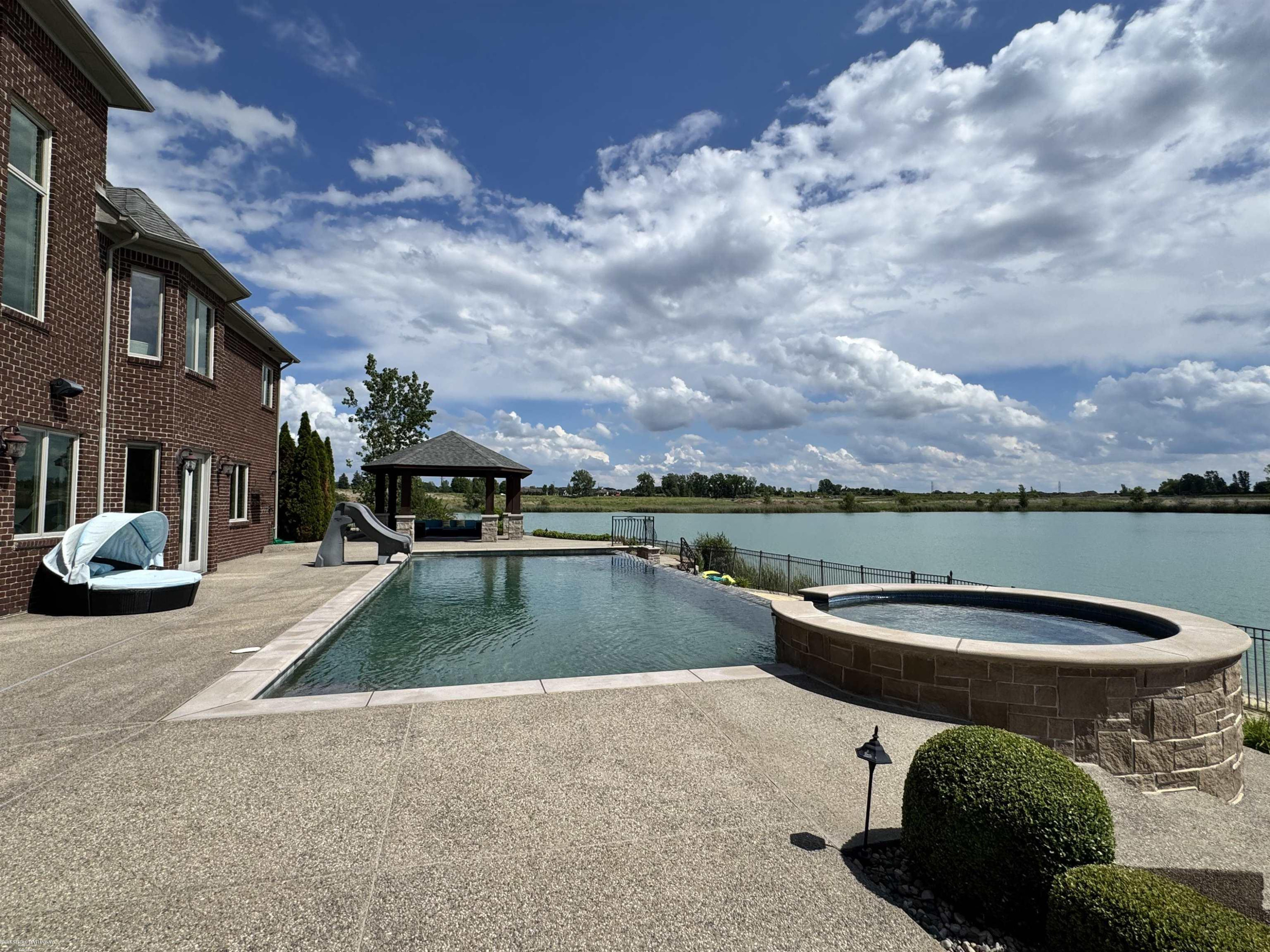 67729 Seven Lakes Court, MI 48095 — Photo 29
