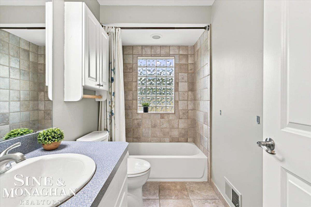 8113 Adair Road, MI 48064 — Photo 32