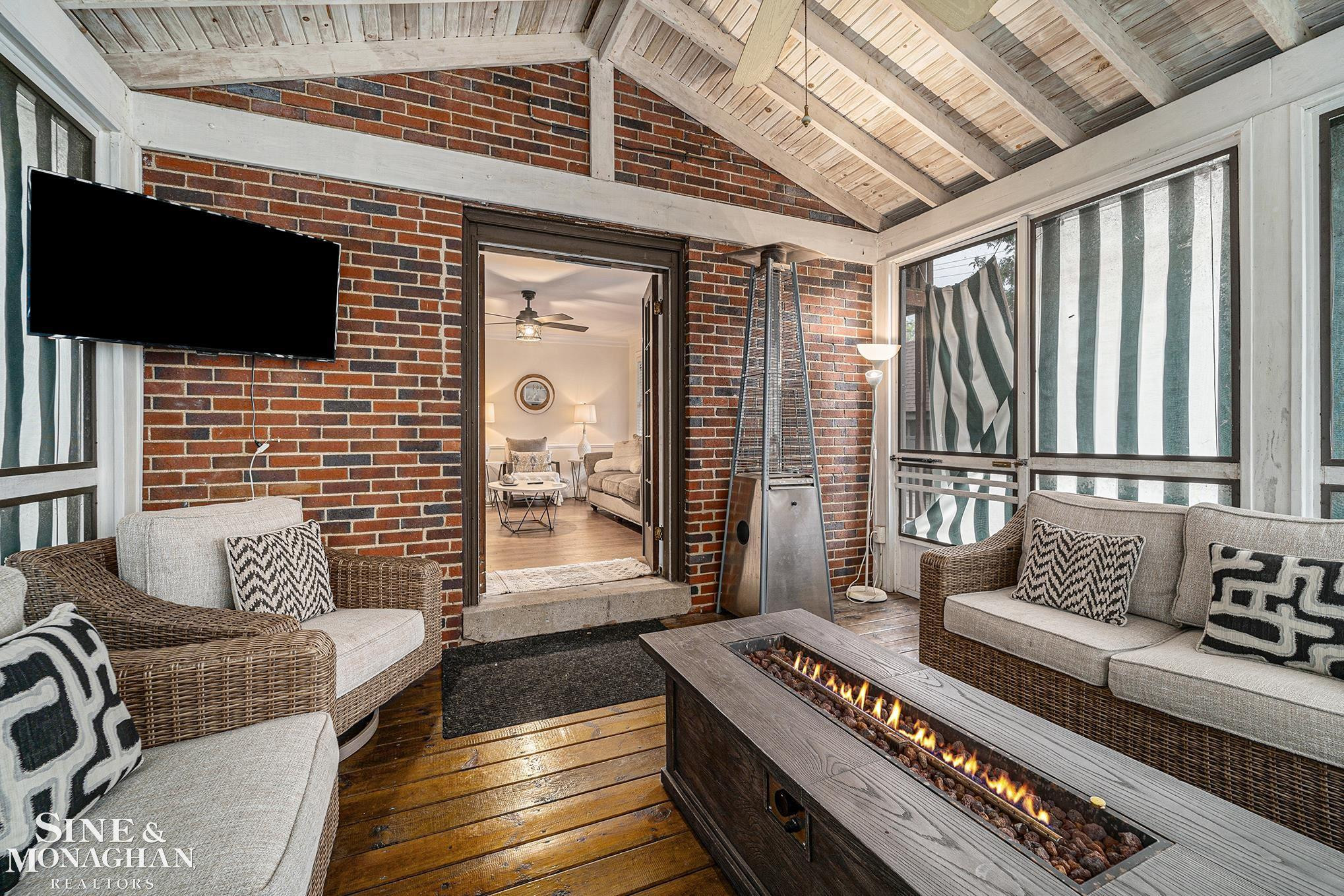 720 Trombley Road, FIRST Floor Unit, Grosse Pointe Park, MI 48230 — Photo 15