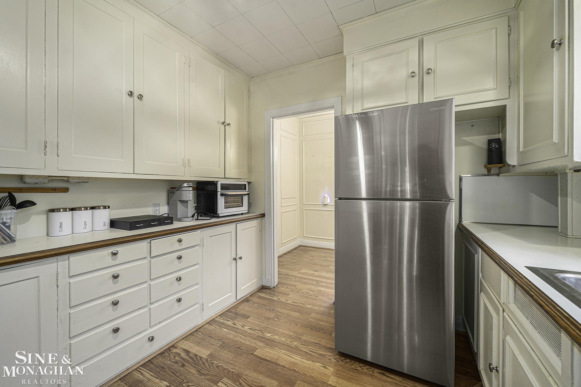 720 Trombley Road, FIRST Floor Unit, Grosse Pointe Park, MI 48230 — Photo 34