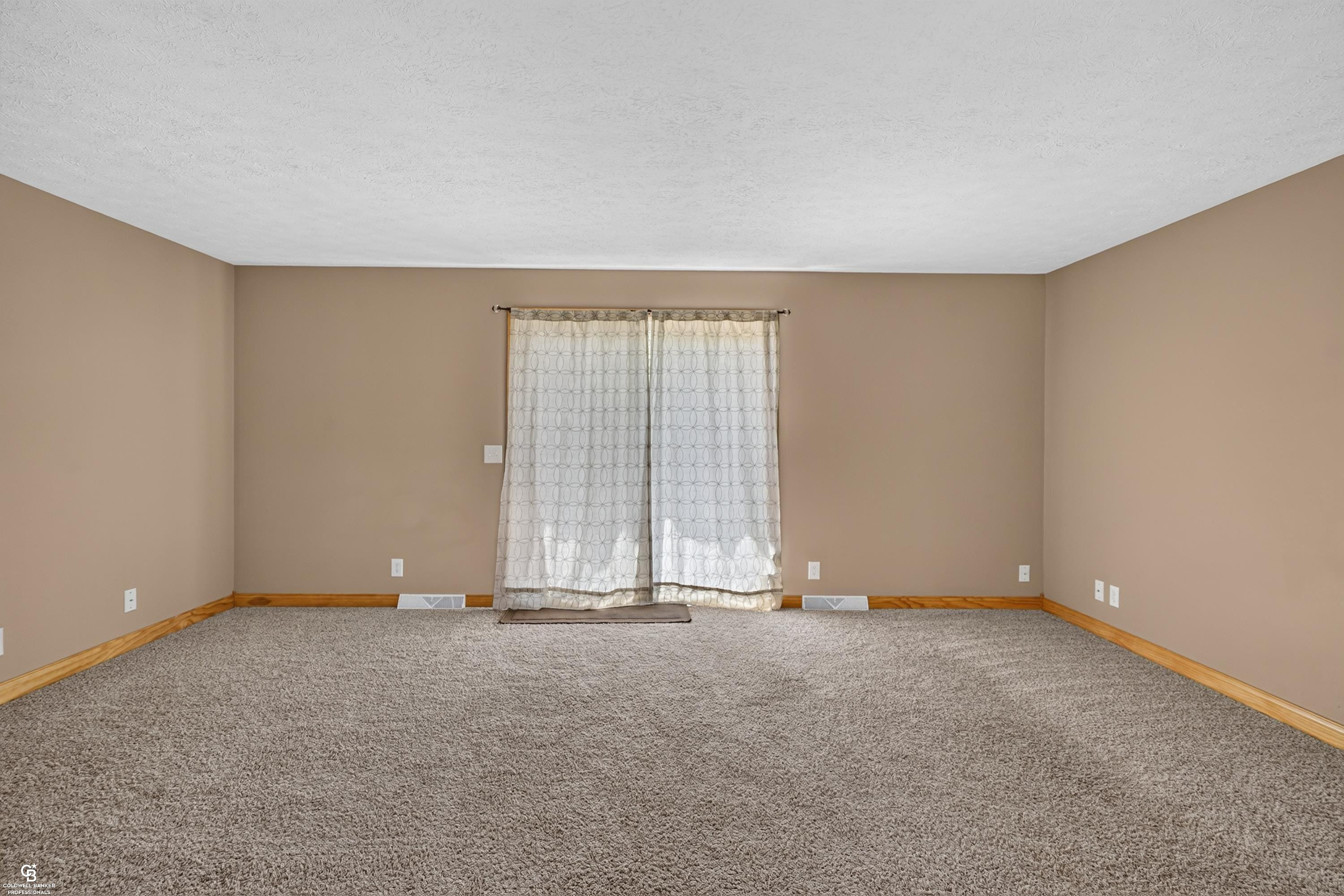 5077 N Belsay Road, Flint, MI 48506 — Photo 6