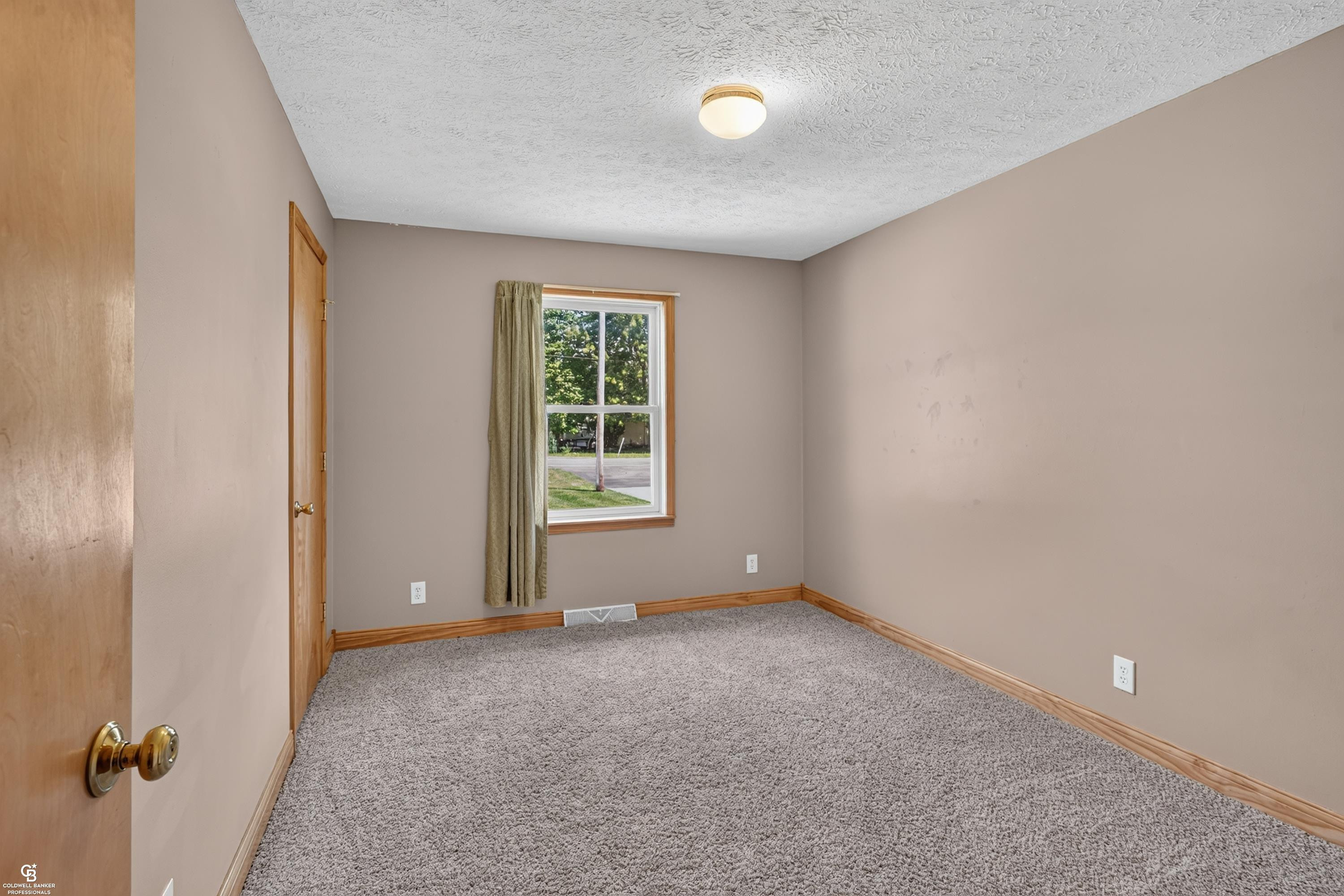 5077 N Belsay Road, Flint, MI 48506 — Photo 20