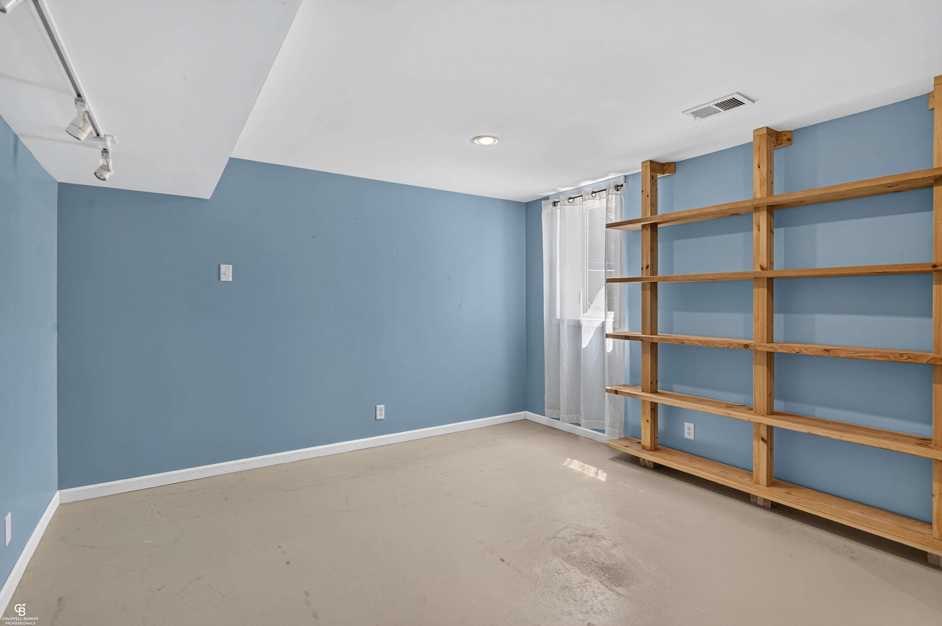 5077 N Belsay Road, Flint, MI 48506 — Photo 27