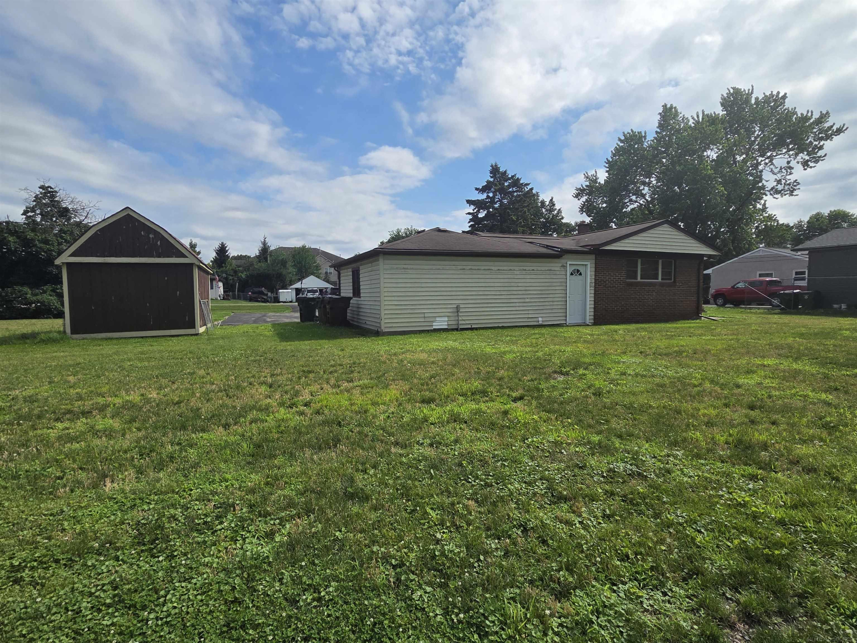 5721 Patricia Avenue, Shelby Twp, MI 48317 — Photo 4