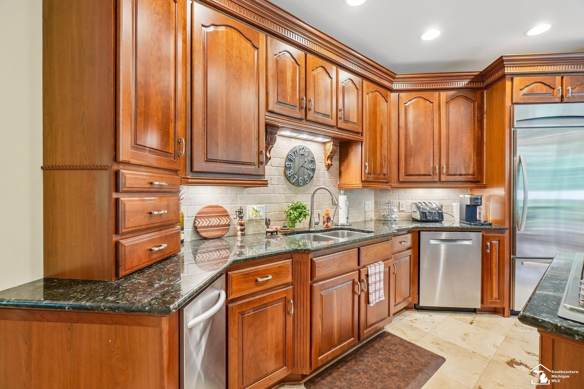 5322 N Meadow Court, Ann Arbor, MI 48105 — Photo 18