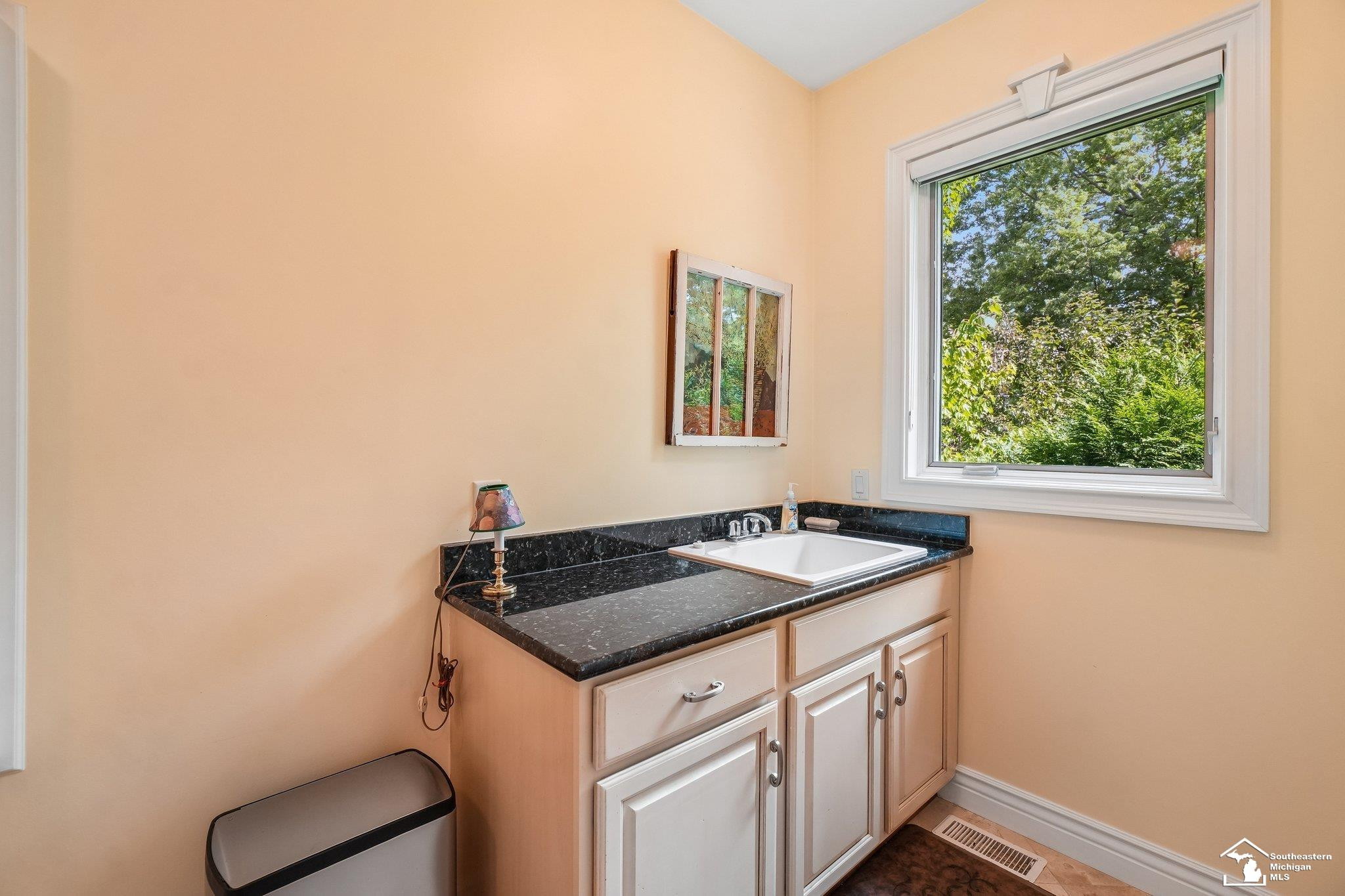 5322 N Meadow Court, Ann Arbor, MI 48105 — Photo 23