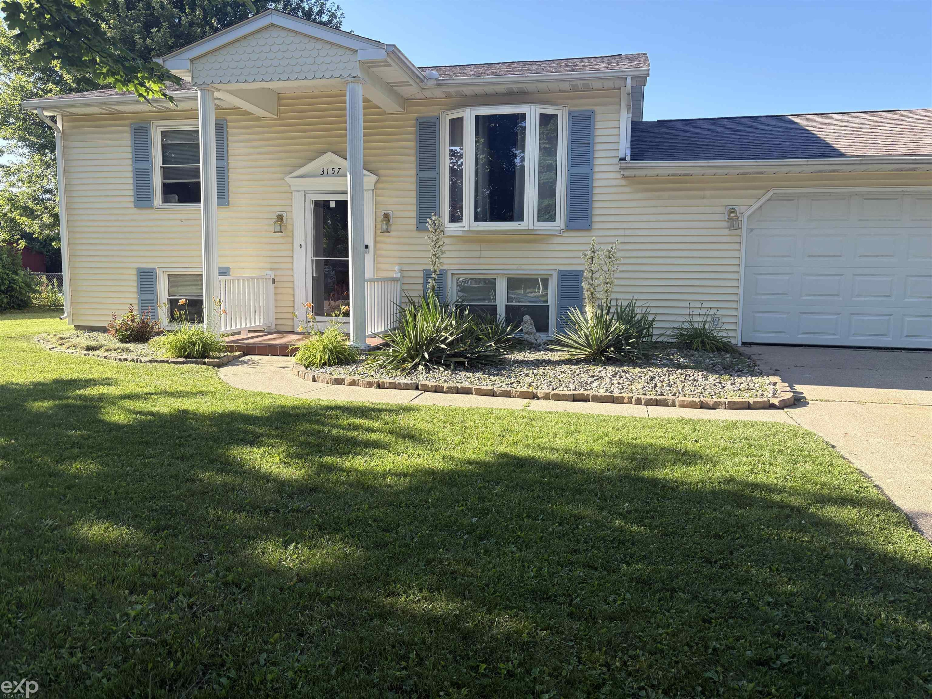 3157 Coventry Drive, Bay City, MI 48706