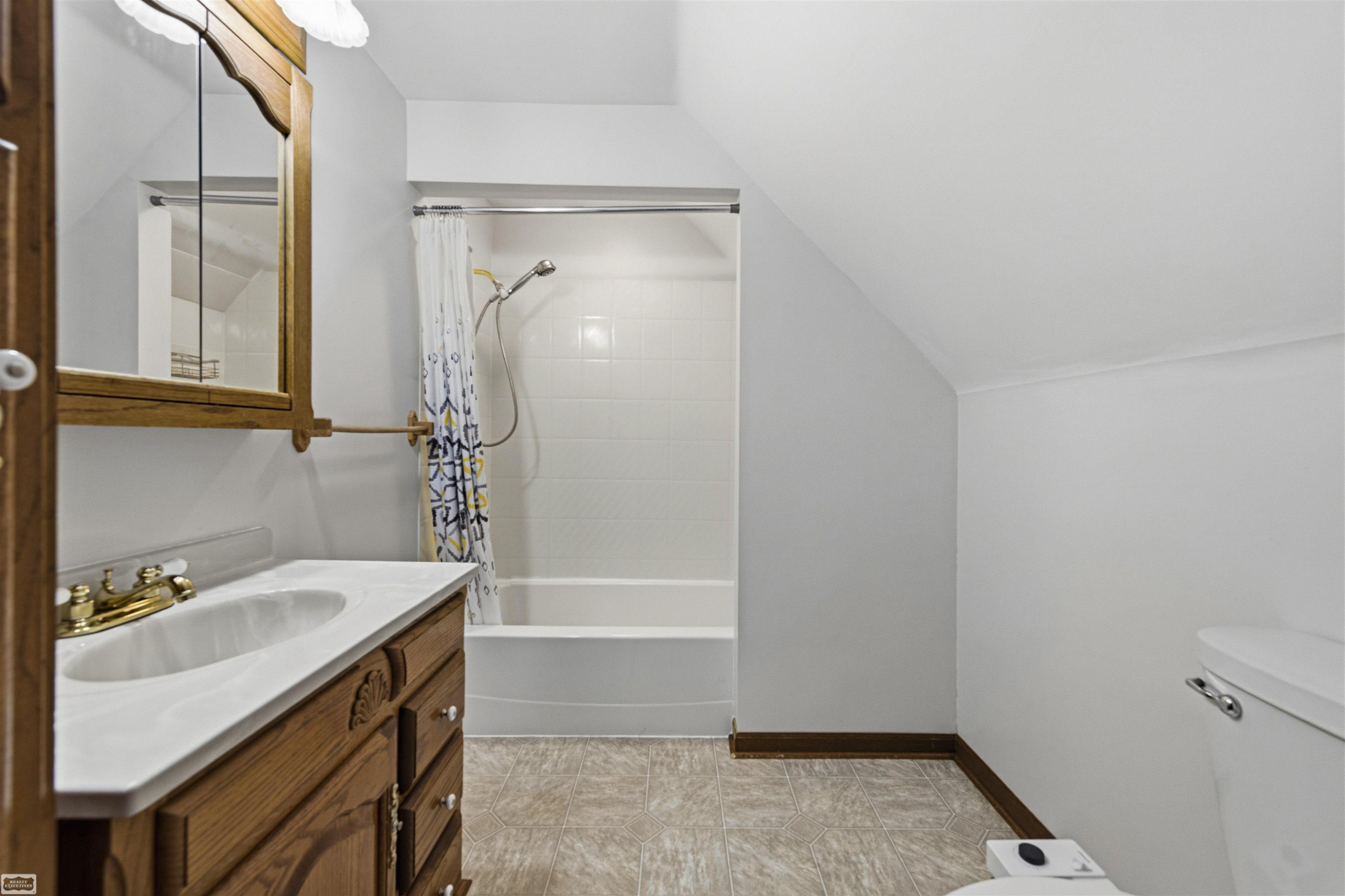 4453 Lone Oak Drive, Capac, MI 48014 — Photo 24