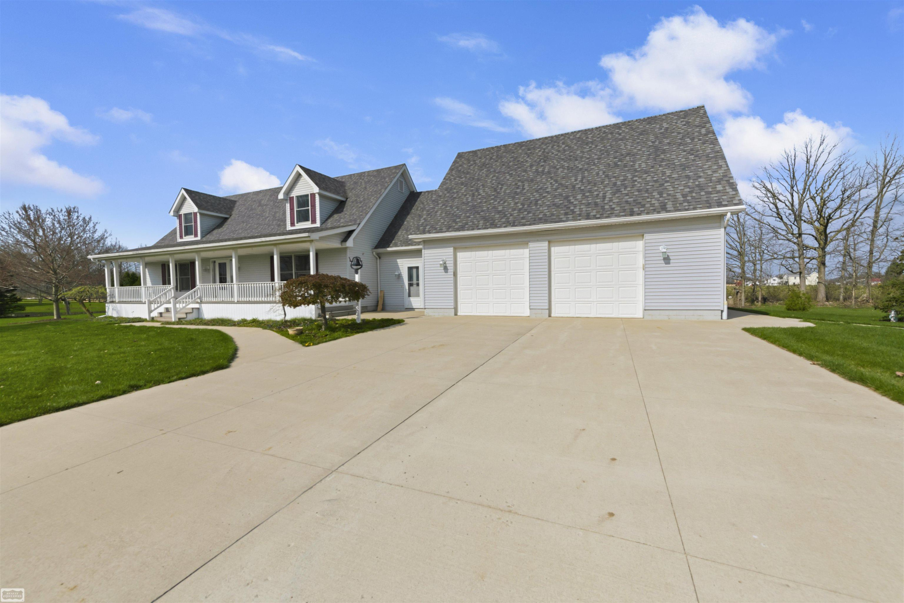 4453 Lone Oak Drive, Capac, MI 48014 — Photo 41