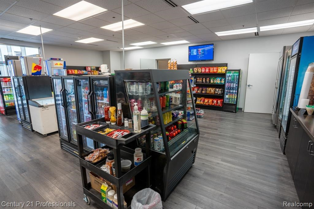 888 W Big Beaver - Troy Eatz Road, Troy, MI 48084 — Photo 10