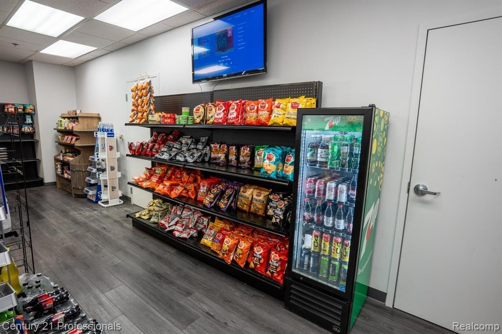 888 W Big Beaver - Troy Eatz Road, Troy, MI 48084 — Photo 14