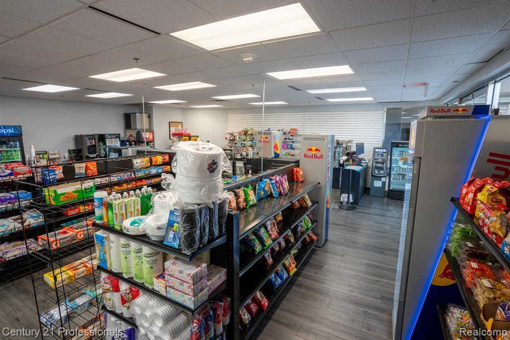 888 W Big Beaver - Troy Eatz Road, Troy, MI 48084 — Photo 16