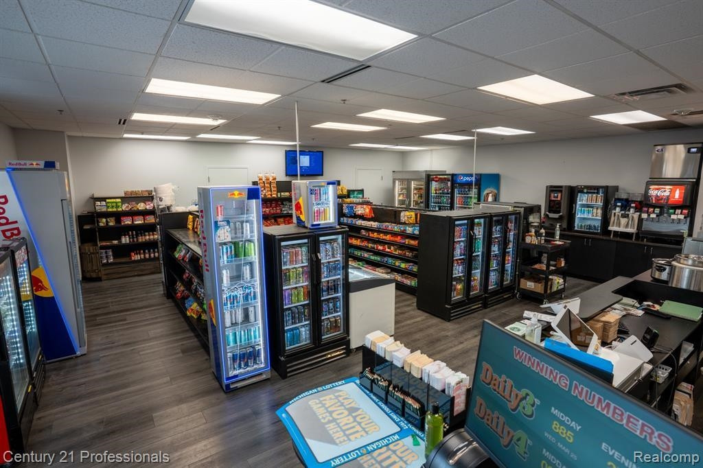 888 W Big Beaver - Troy Eatz Road, Troy, MI 48084 — Photo 17