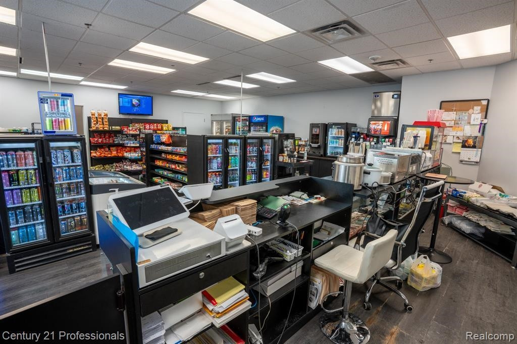888 W Big Beaver - Troy Eatz Road, Troy, MI 48084 — Photo 23