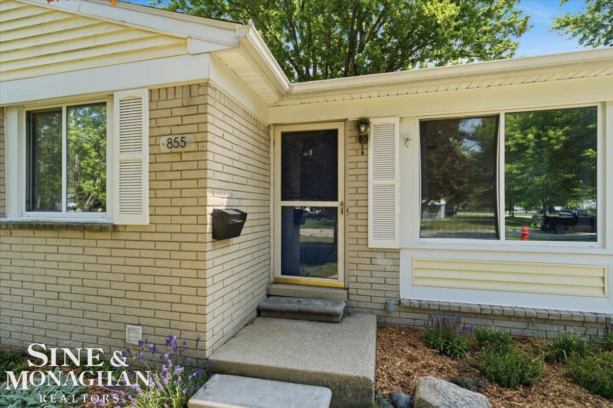 855 Georgia Street, Marysville, MI 48040 — Photo 2