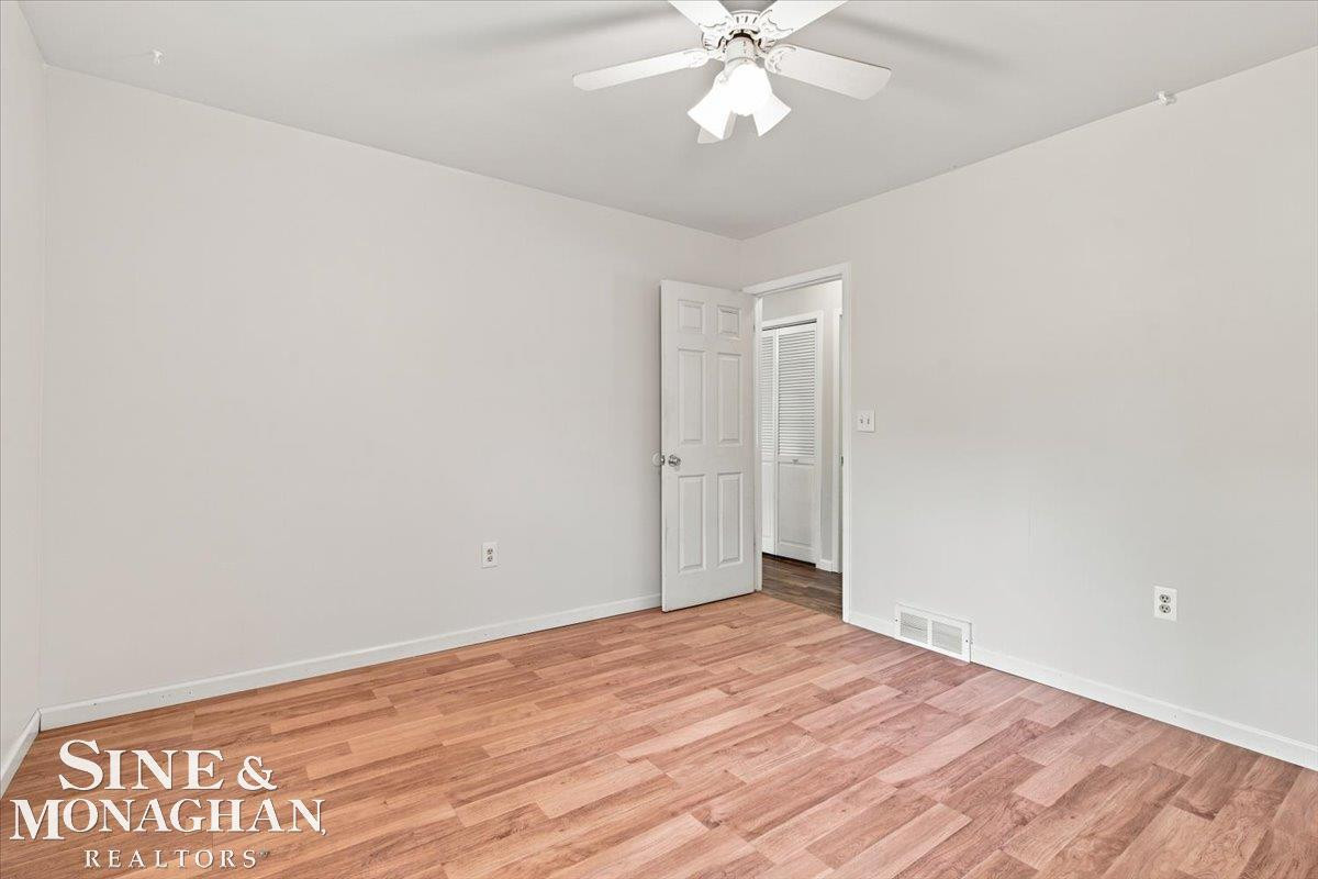 855 Georgia Street, Marysville, MI 48040 — Photo 11