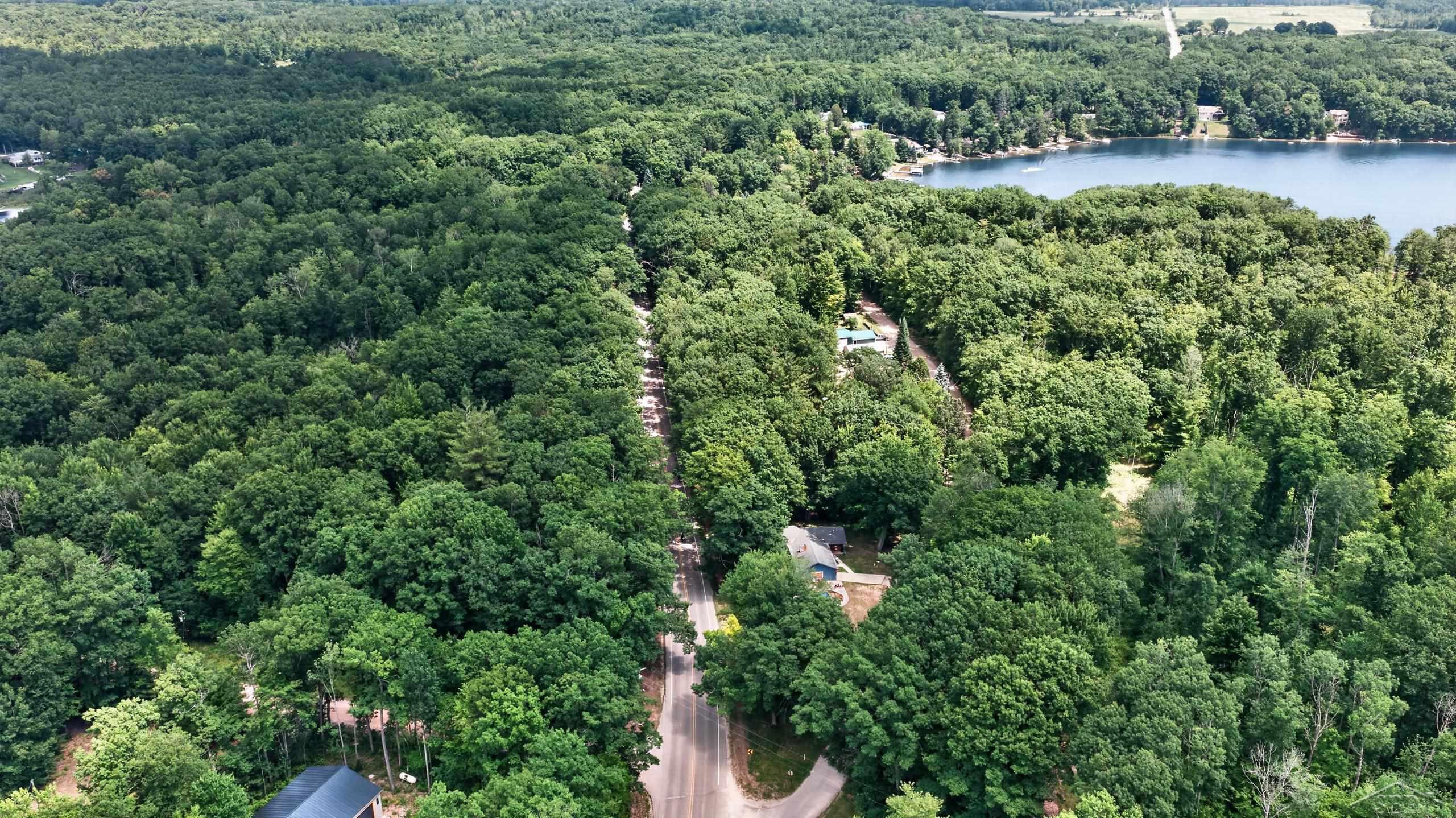 4350 E Arnold Lake Road, Harrison, MI 48625 — Photo 38