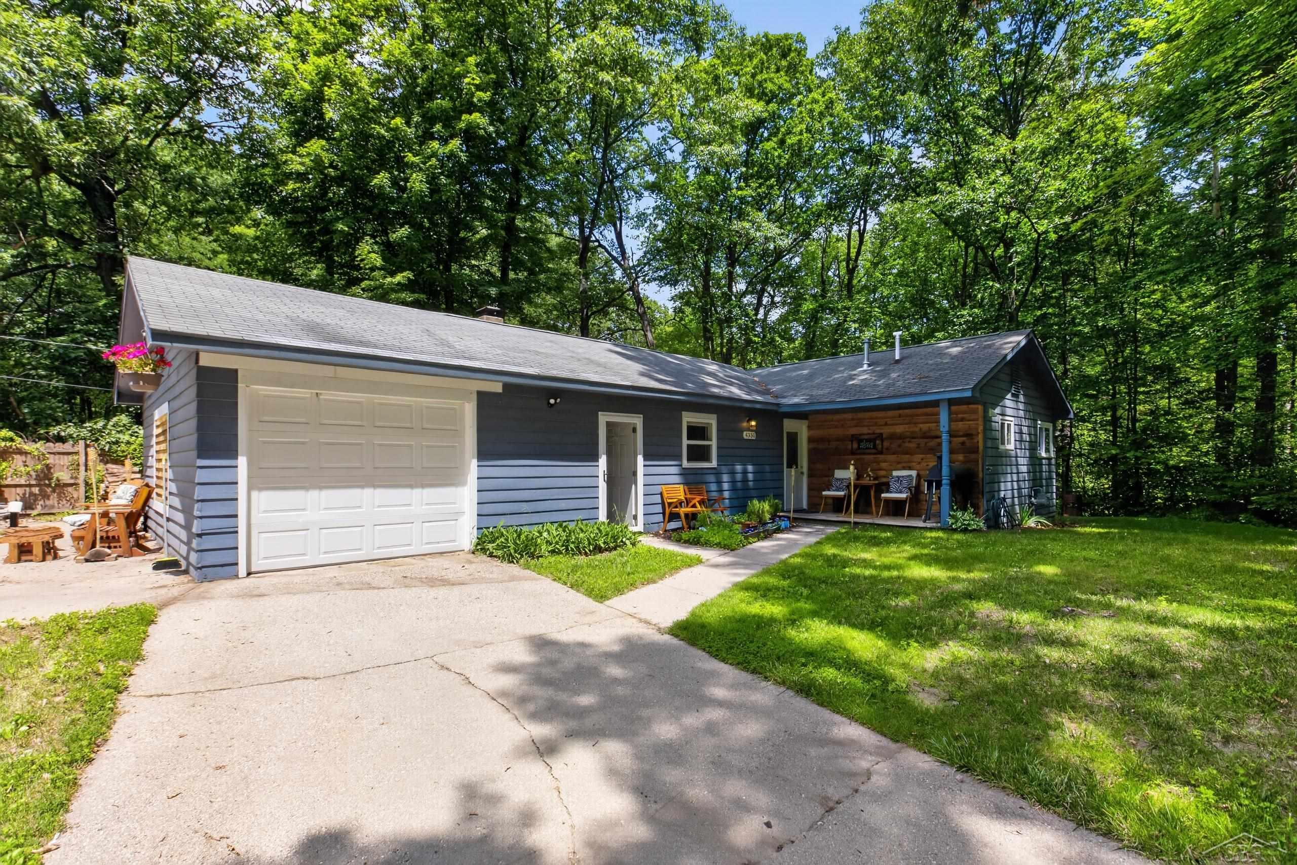 4350 E Arnold Lake Road, Harrison, MI 48625 — Photo 40