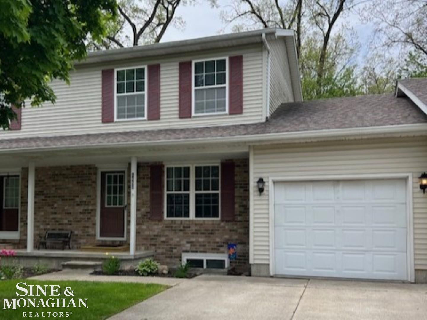 1452 Whispering Woods Avenue, Marysville, MI 48040