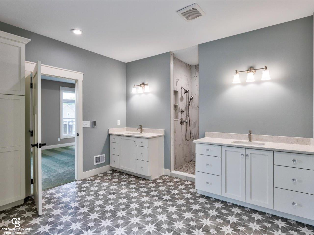 3935 Capital Avenue, MI 48059 — Photo 17