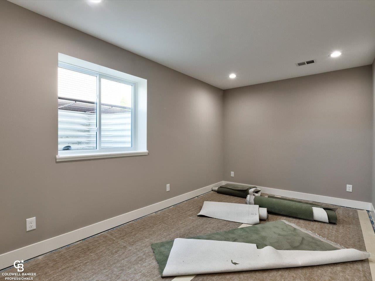 3935 Capital Avenue, MI 48059 — Photo 29