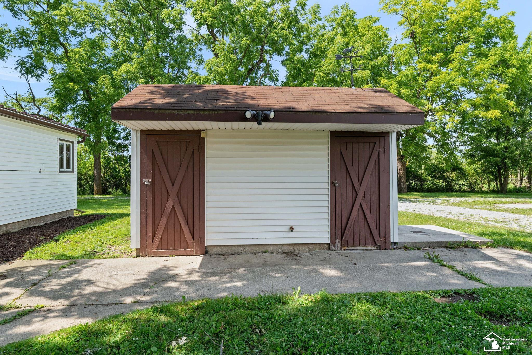 7200 Memorial Highway, MI 49267 — Photo 23