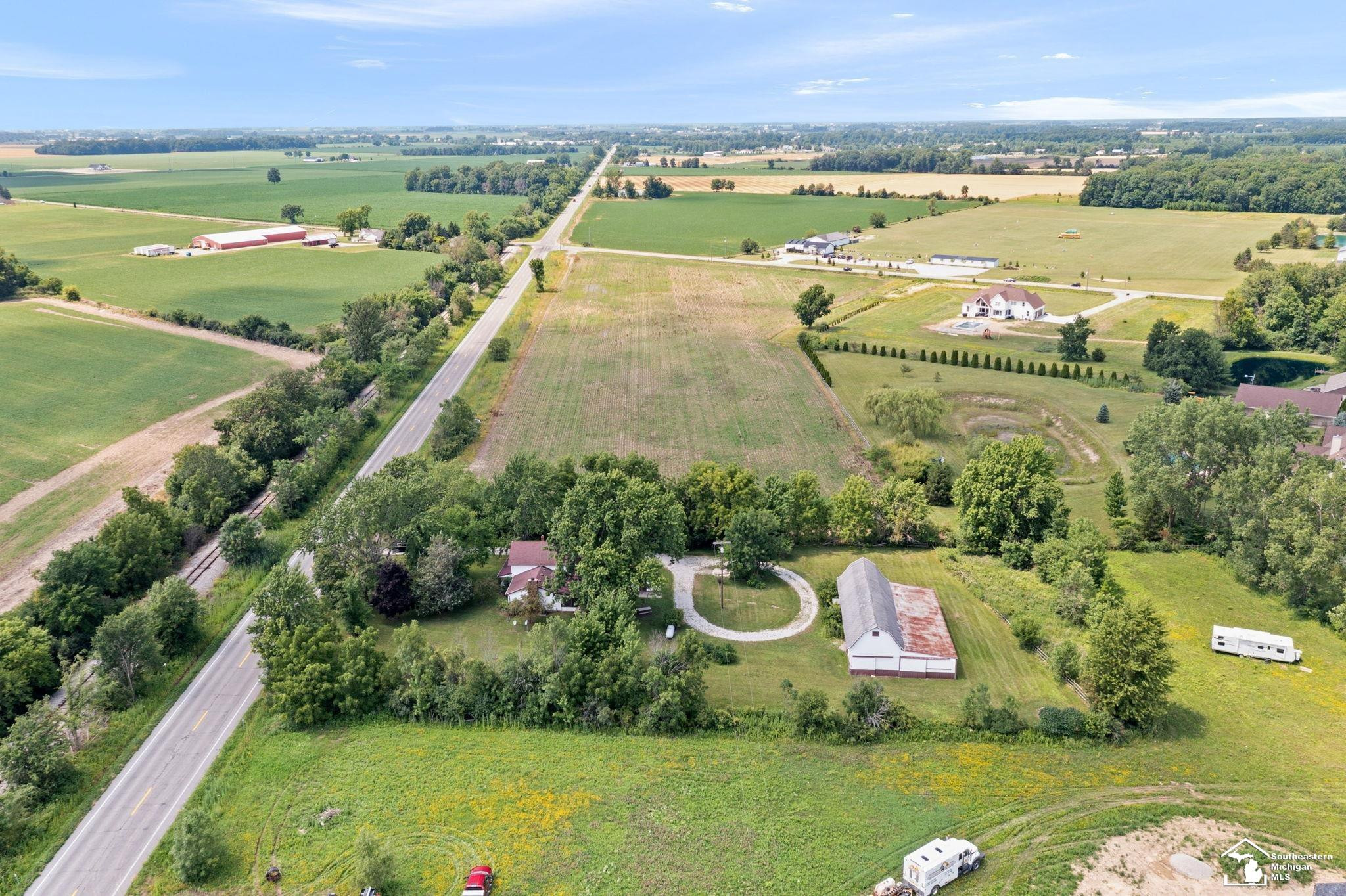 7200 Memorial Highway, MI 49267 — Photo 33
