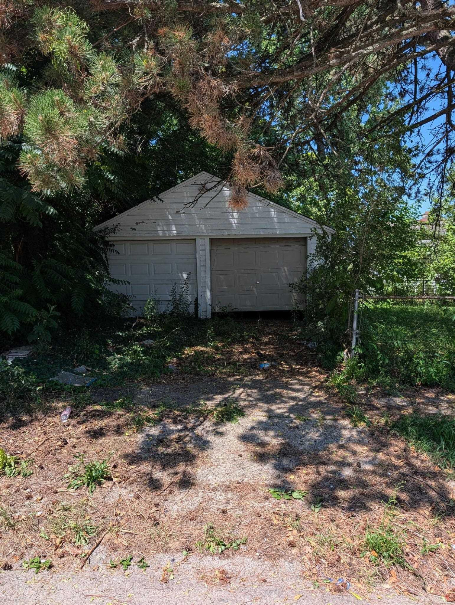 19605 Justine Street - Photo 5