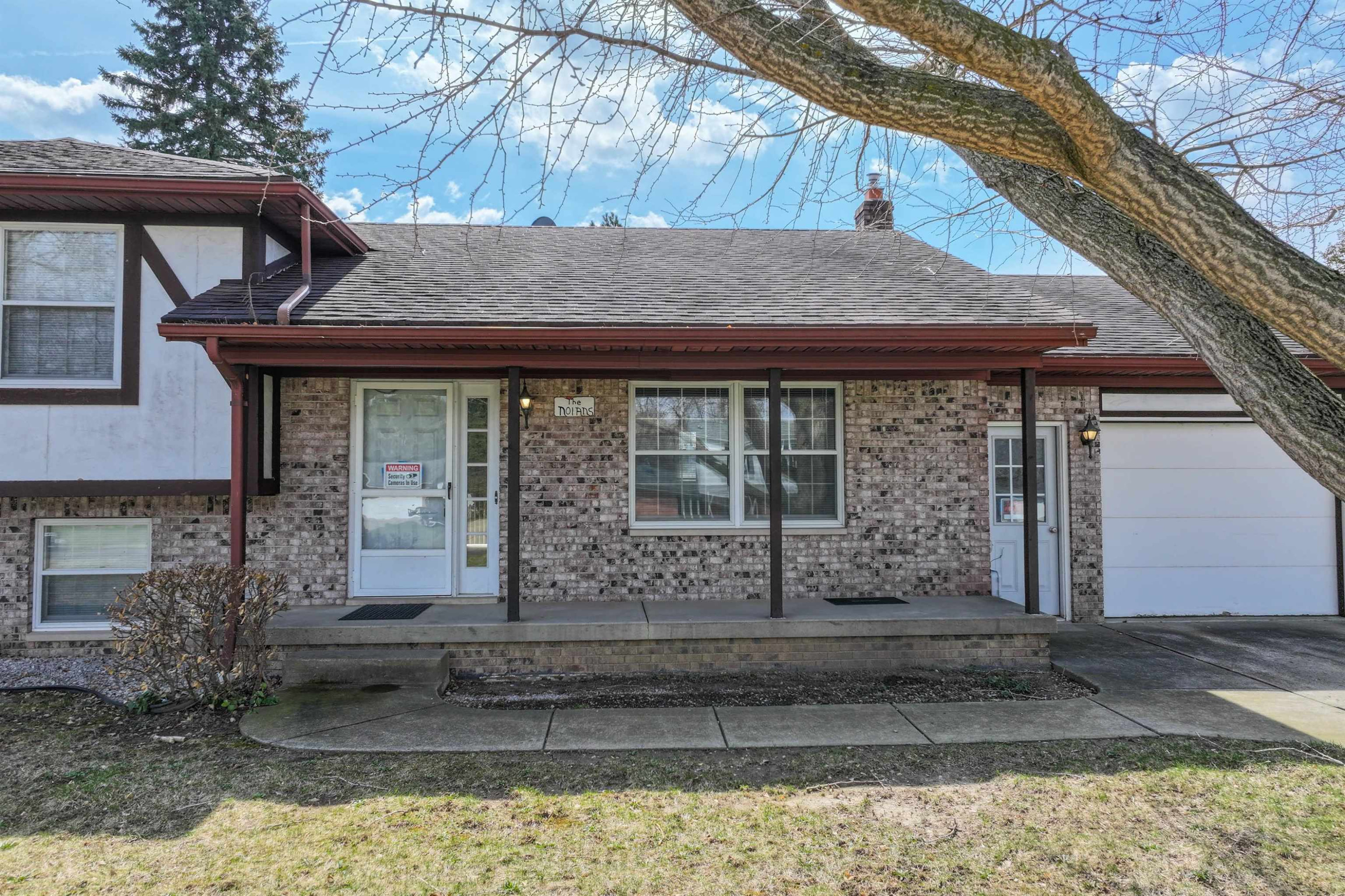 5226 Washtenaw Street, Burton, MI 48509 — Photo 5