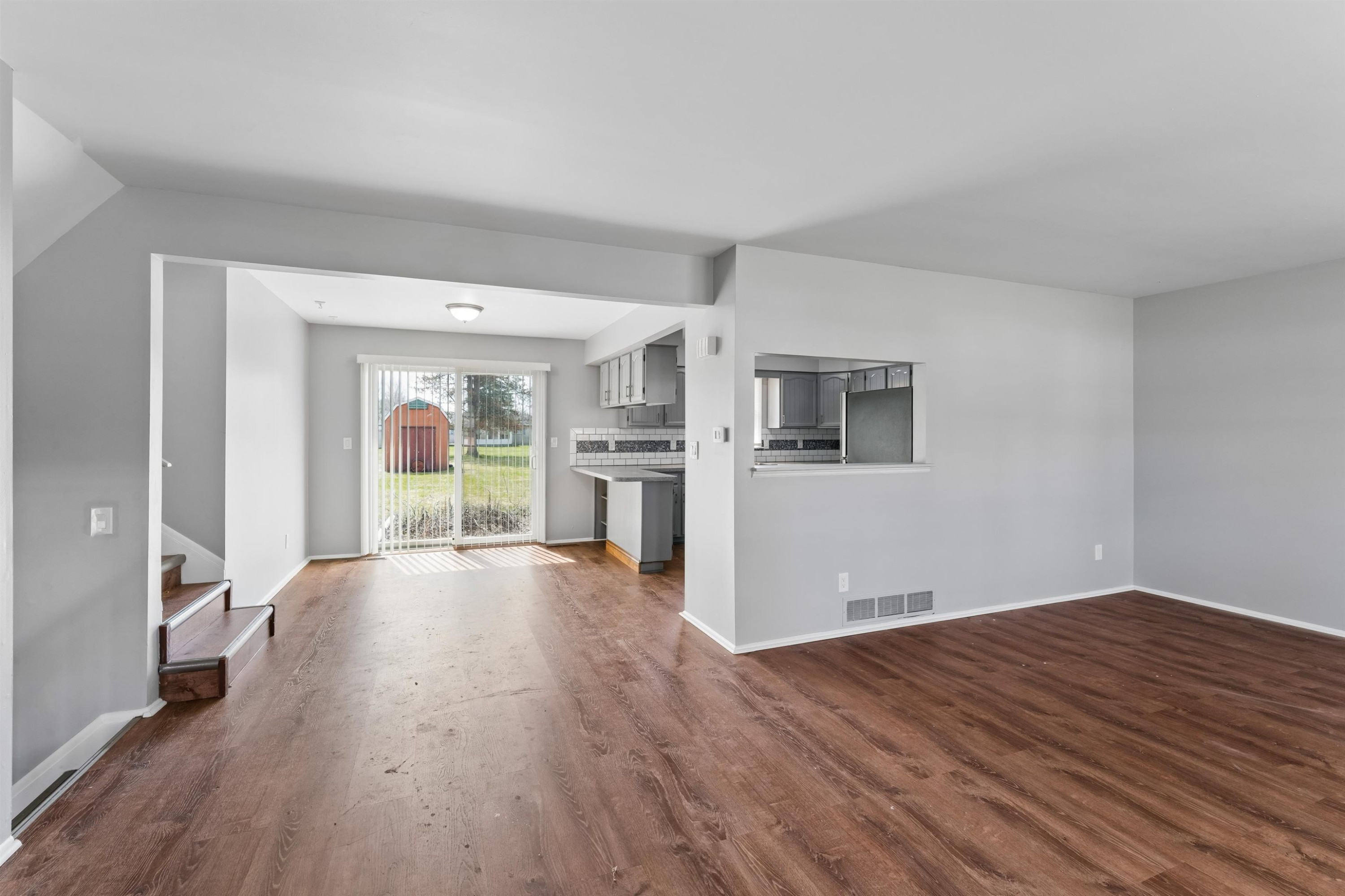 5226 Washtenaw Street, Burton, MI 48509 — Photo 9