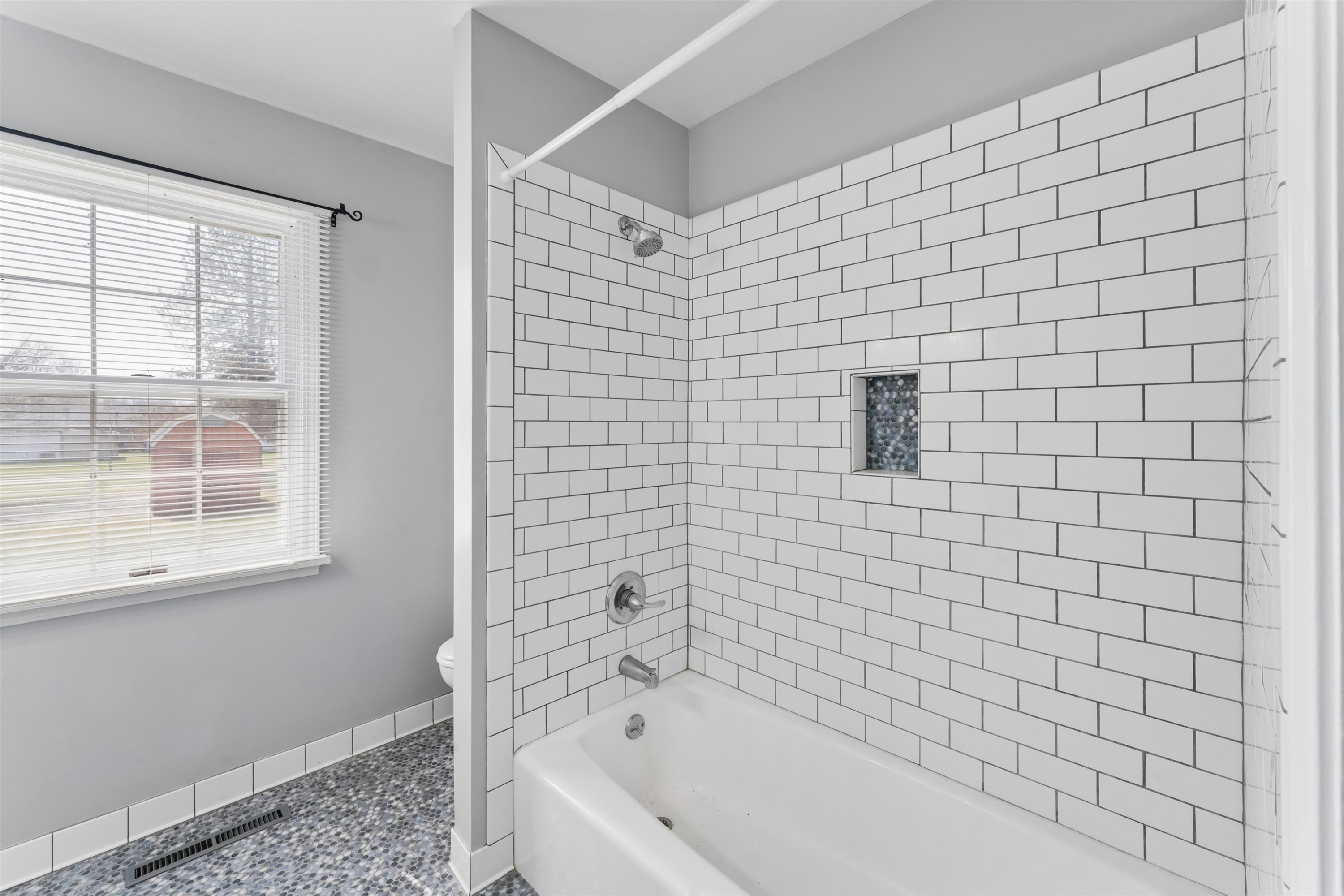 5226 Washtenaw Street, Burton, MI 48509 — Photo 20