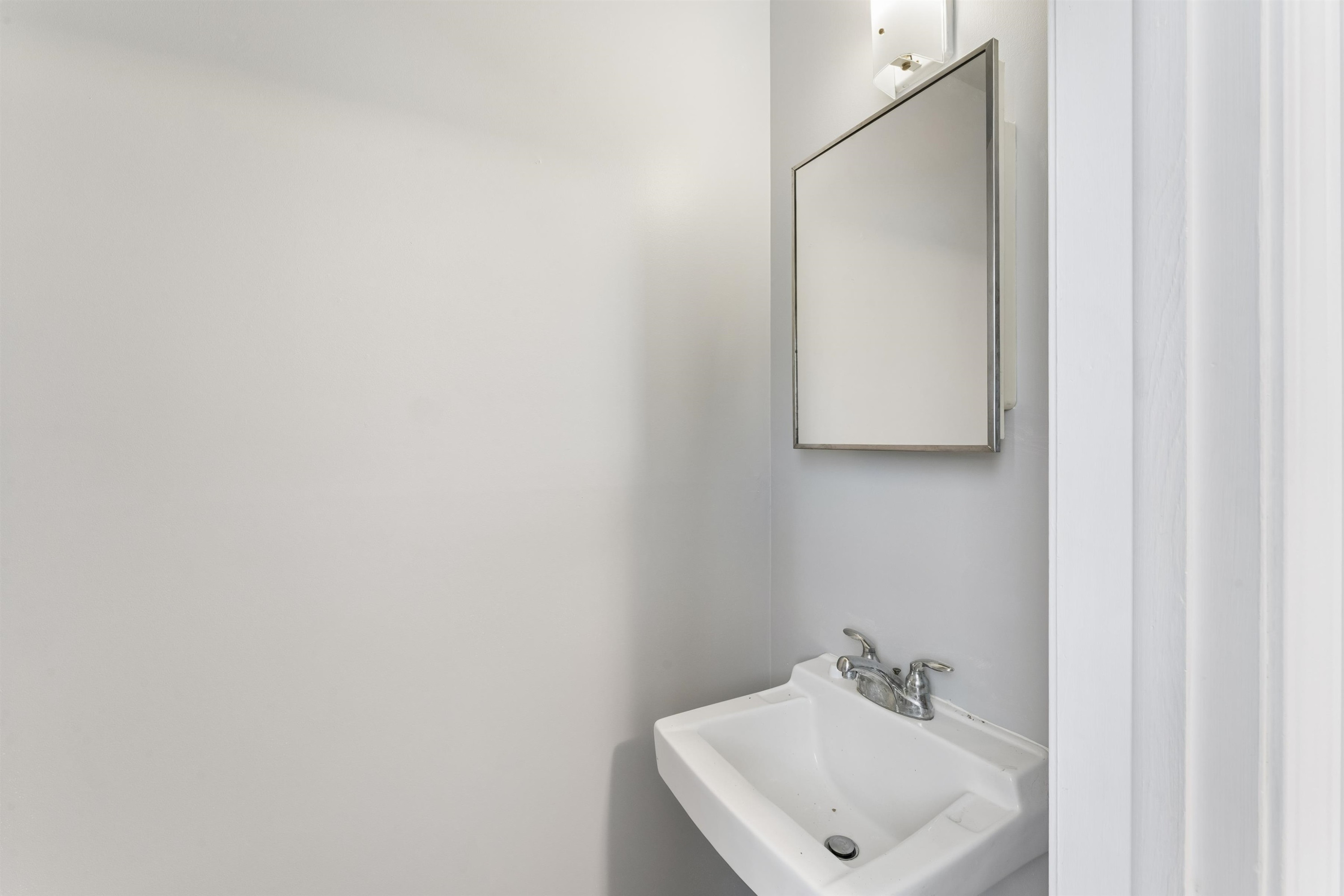 5226 Washtenaw Street, Burton, MI 48509 — Photo 21