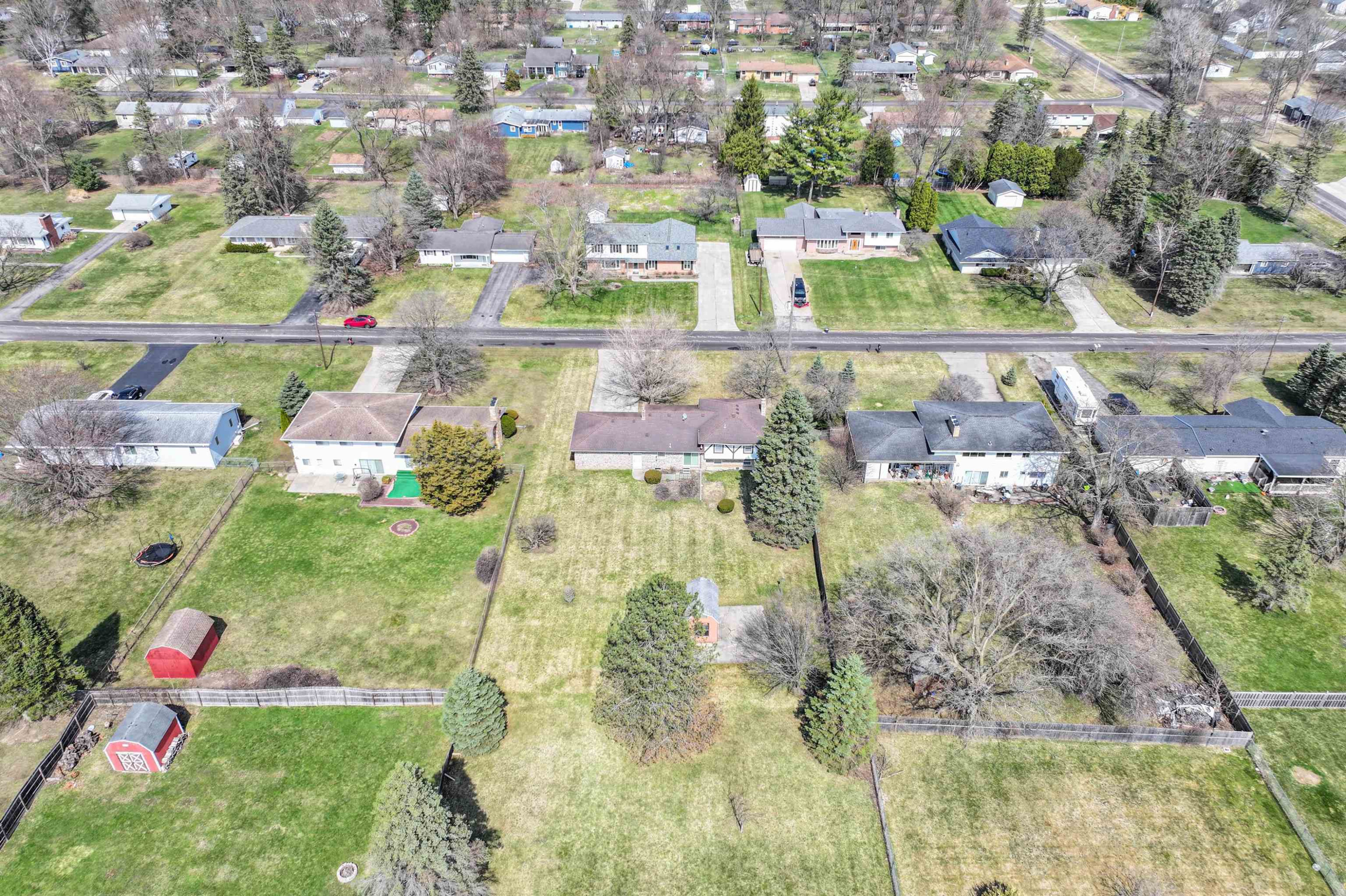 5226 Washtenaw Street, Burton, MI 48509 — Photo 38