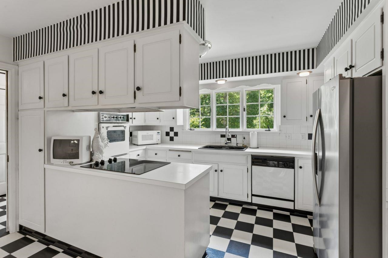 6054 Winged Foot Drive, Grand Blanc, MI 48439 — Photo 12