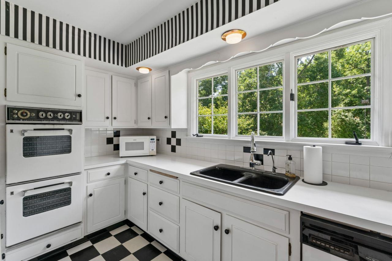 6054 Winged Foot Drive, Grand Blanc, MI 48439 — Photo 13