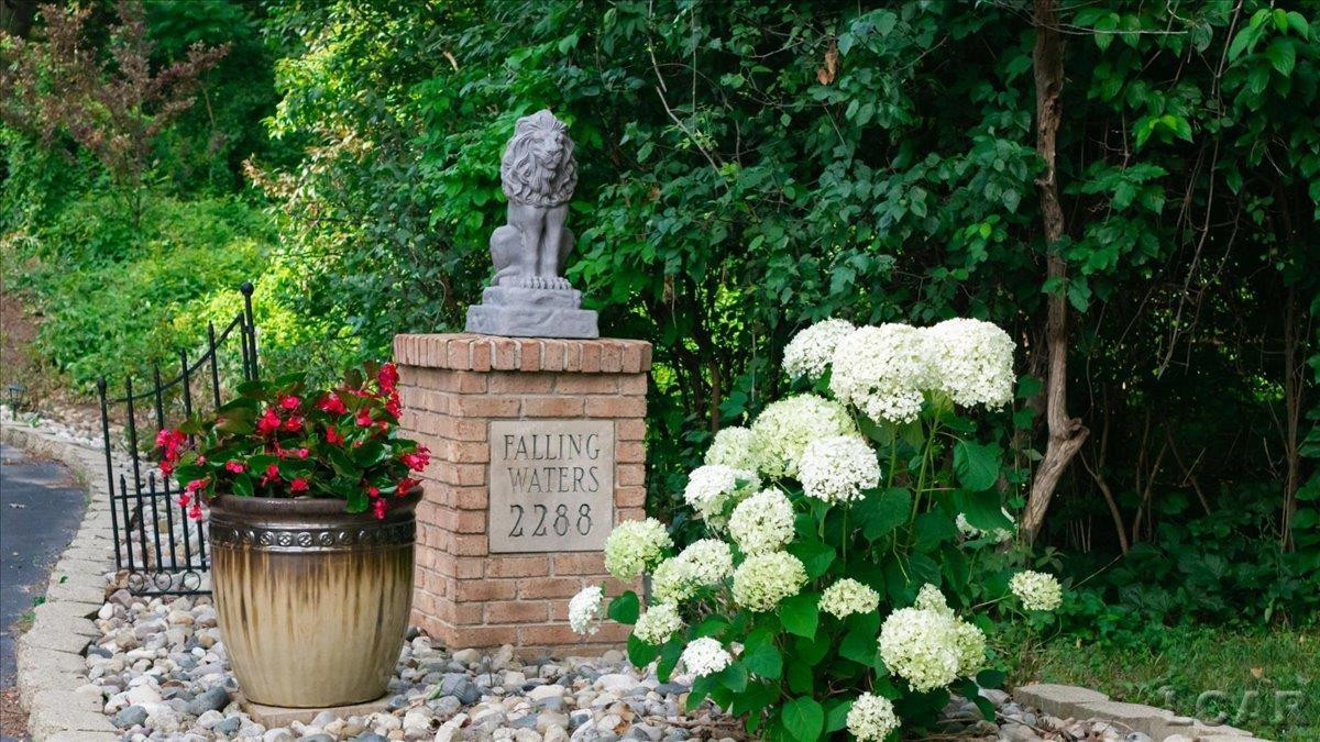 2288 W Smith Road, Temperance, MI 48182 — Photo 3