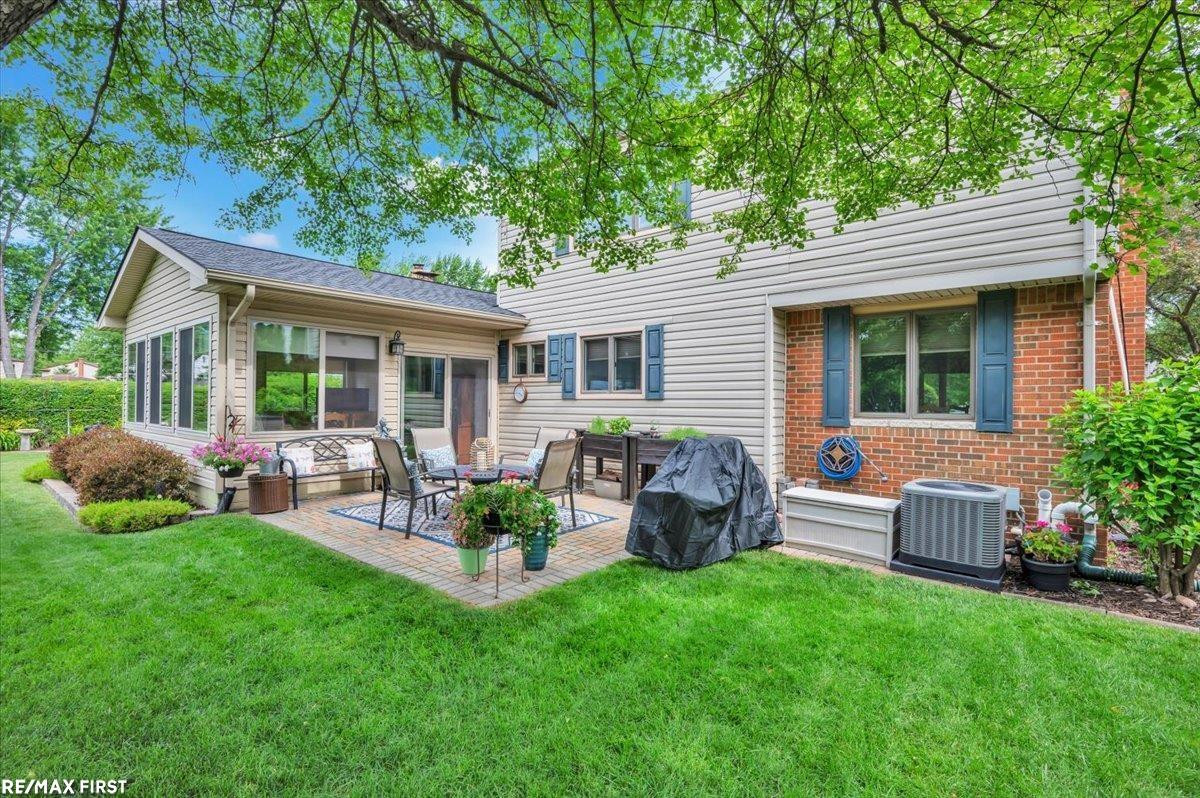 39755 Spitz Drive, Sterling Heights, MI 48313 — Photo 4