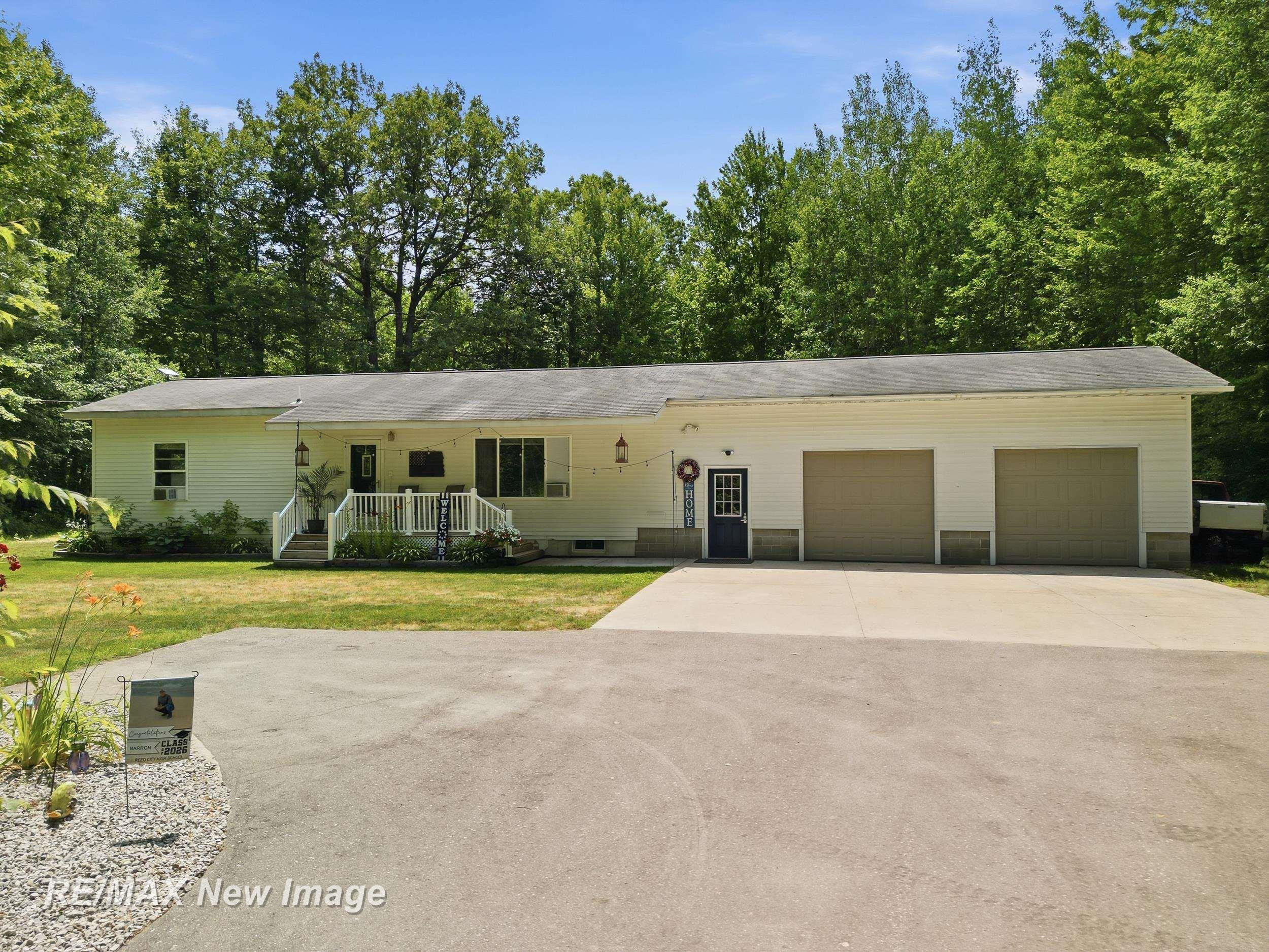 3829 155th Avenue, Hersey, MI 49639